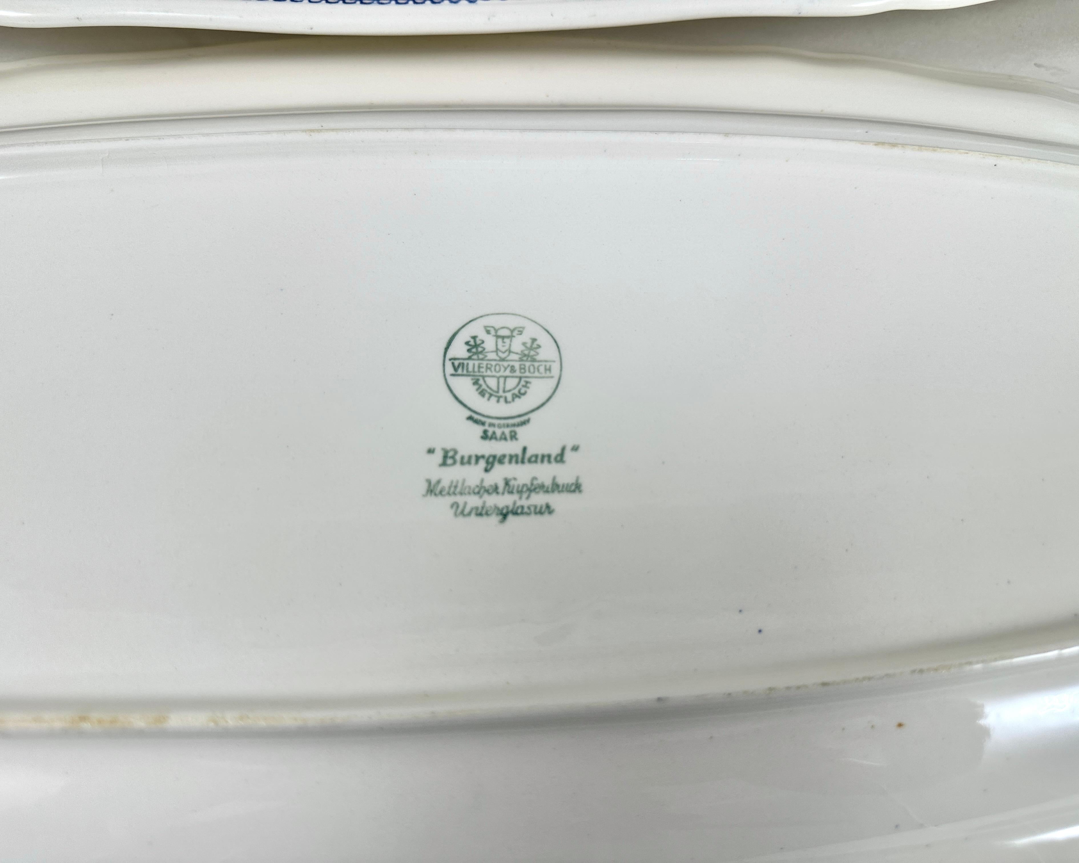 Vintage V&B Burgenland Blue Platter, Riesige Servierplatte, Deutschland, 1940-50er Jahre im Angebot 3
