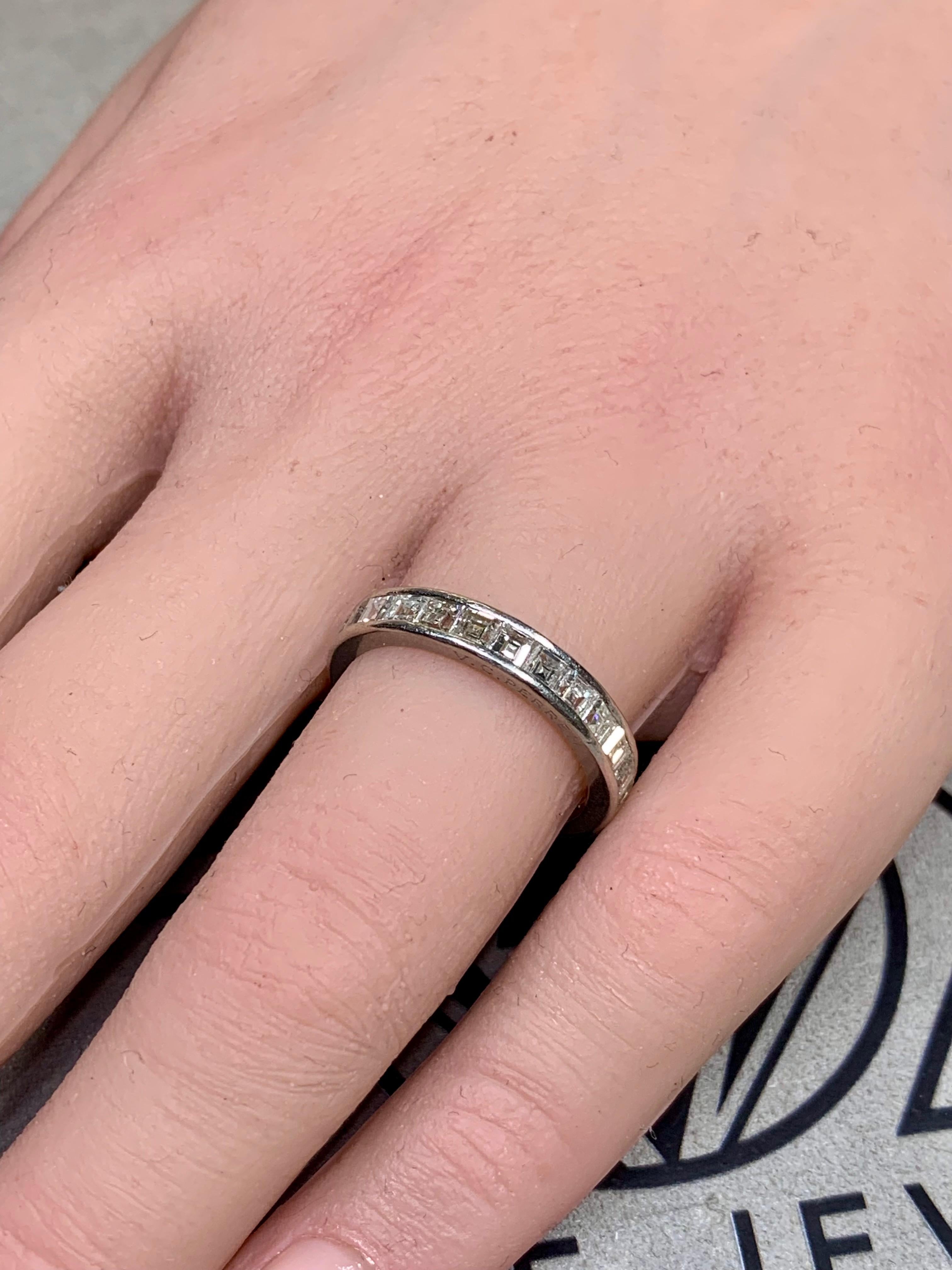 A.I.C. d'epoca di Cartier. Perren Platinum Carrs Diamond Eternity Band 3.75ctw Sz 6.75 in vendita 2
