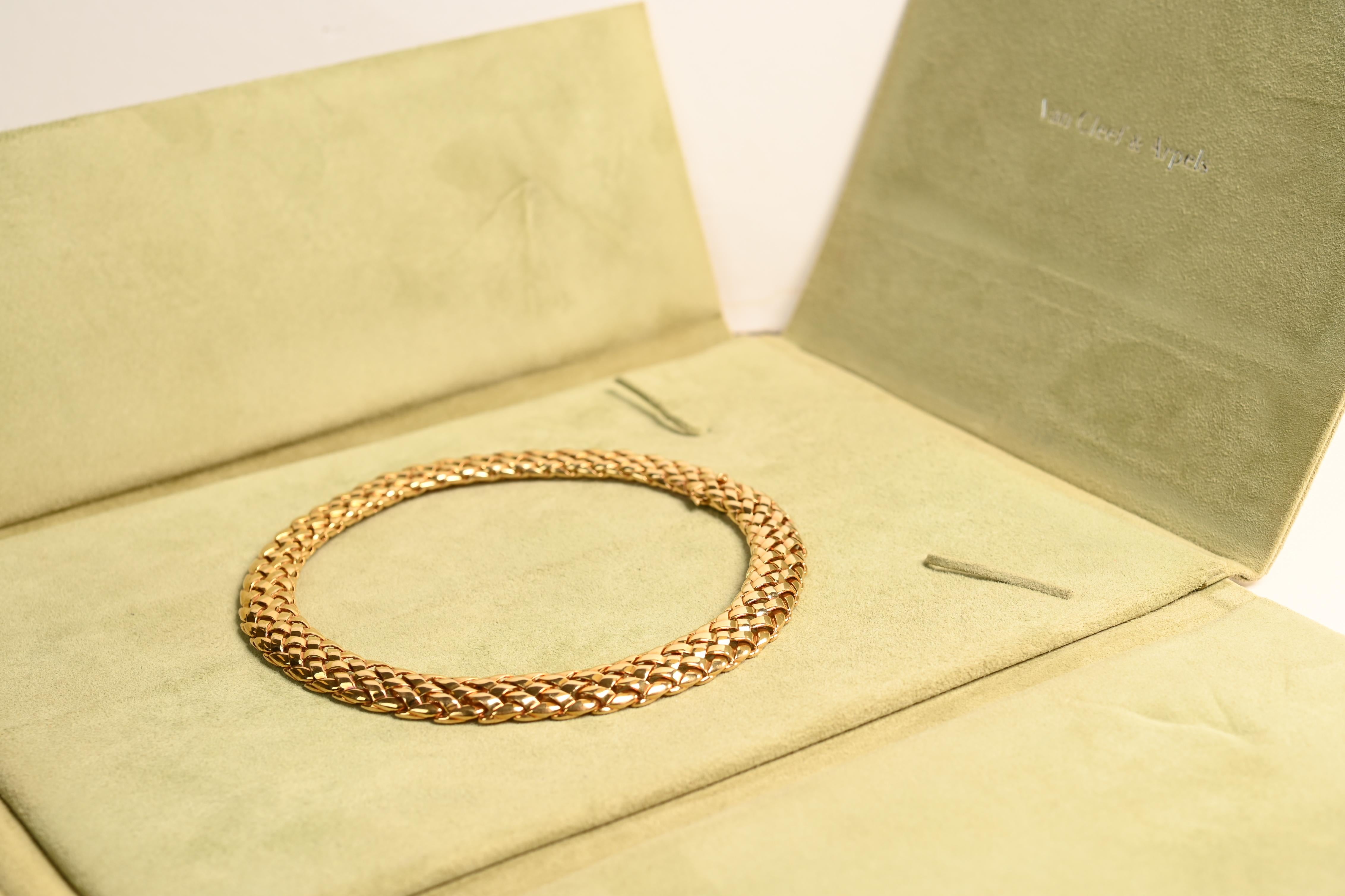 van cleef and arpels country of origin
