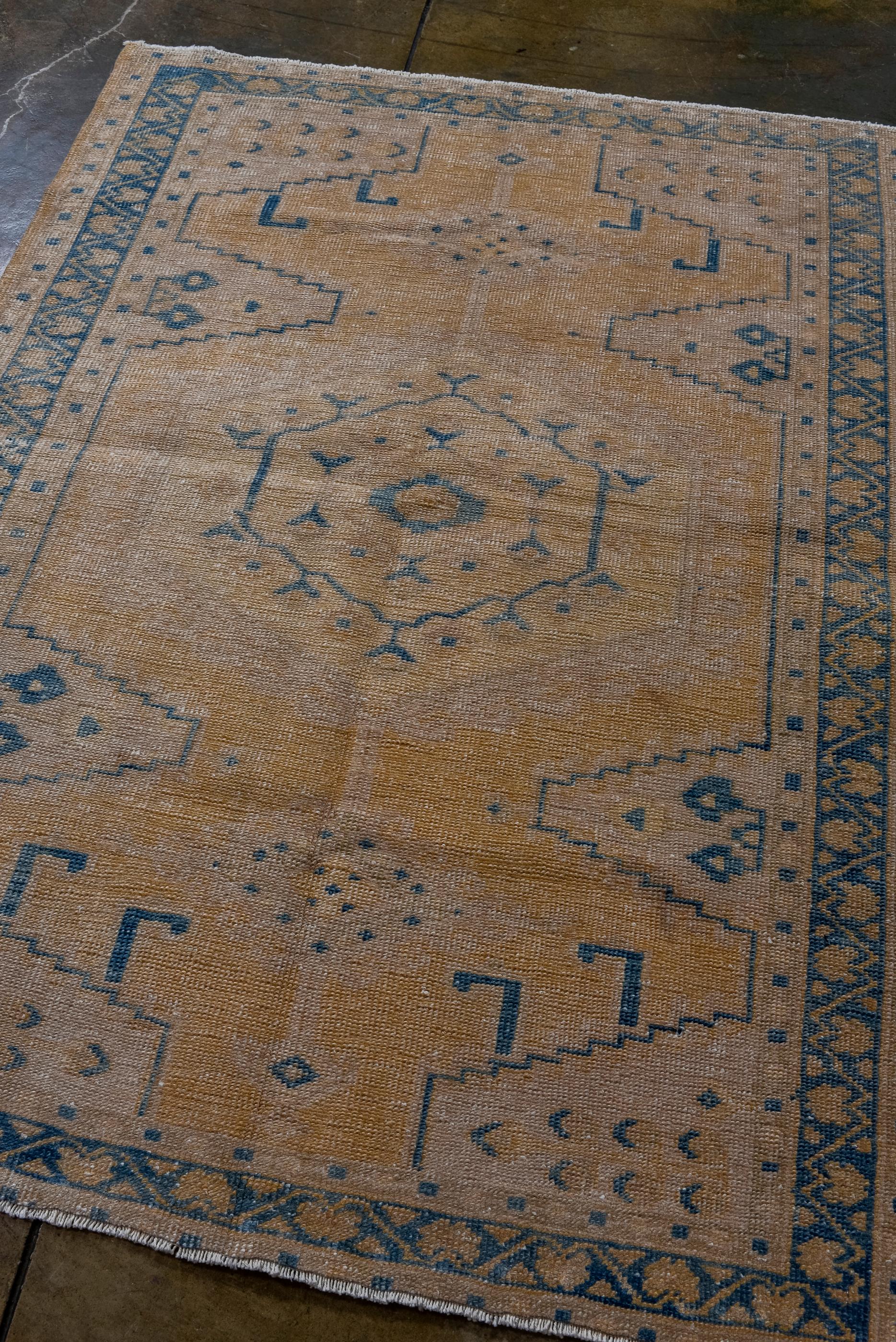 Persian Vintage Veece Rug with Semi Open Field and A Center Medallion For Sale