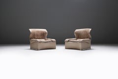 Vintage Vela Alta set in original leather by Giovanni Offredi for Saporiti.