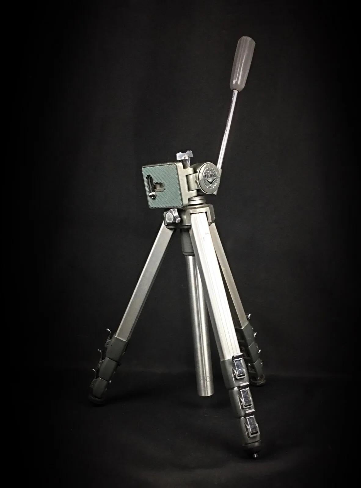 XX secolo Treppiede telescopico Velbon vintage - Altezza massima 110 cm - 2Y262 in vendita