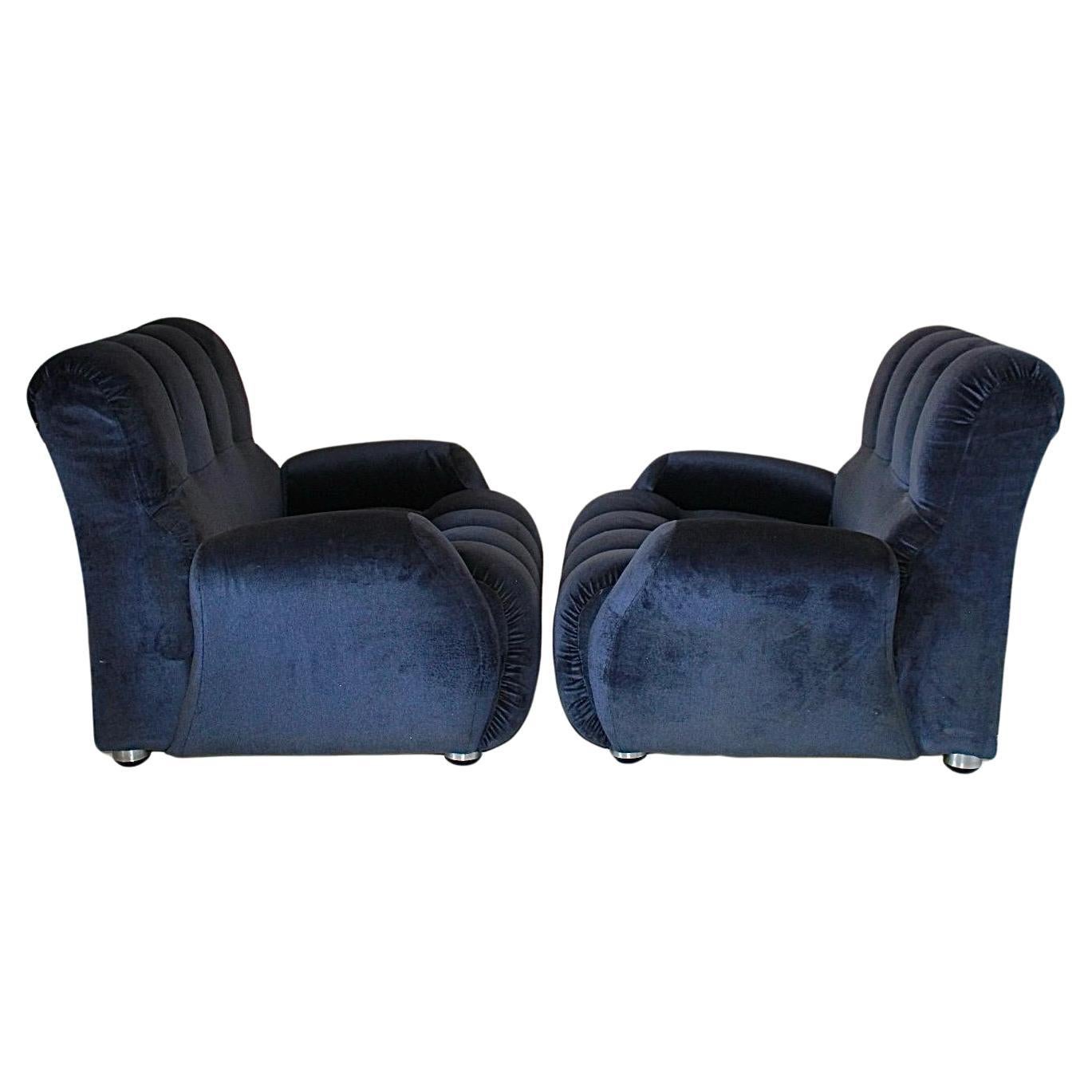 Vintage Velvet Blue Lounge Chairs, Set of Two, Manufactured in Italy in the 1980s
A beautiful 1980' s pair of blue velvet vintage armchairs. Made in Italy piece of design with elegant velvet pattern and chromed feets. Typical style from the 1980s