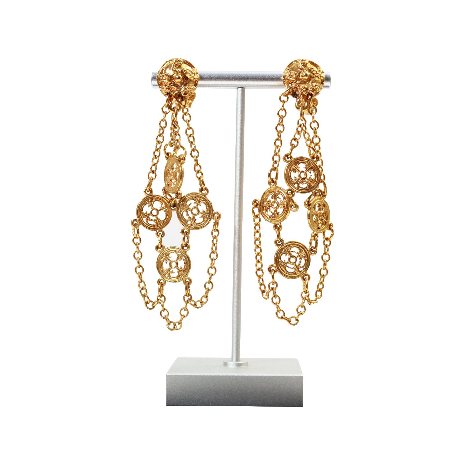 Vintage Vendome Dangling Coin Earrings, circa 1980s In Good Condition For Sale In New York, NY