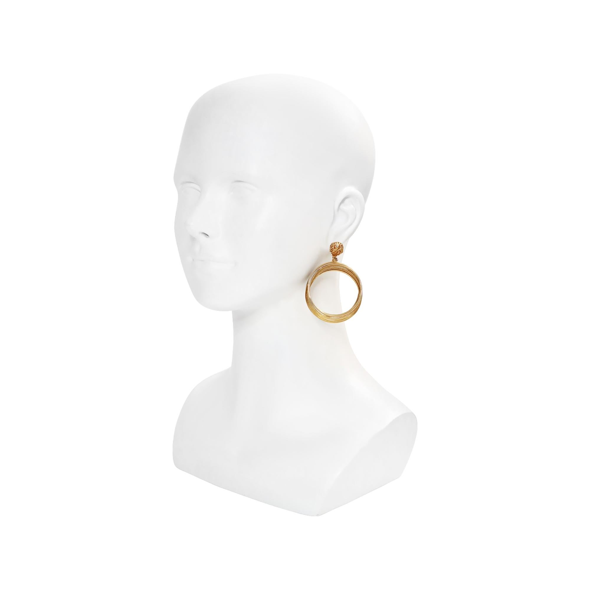 Femenino o masculino Pendientes de aro colgantes Vintage Vendome Large Slinky, años 80 en venta