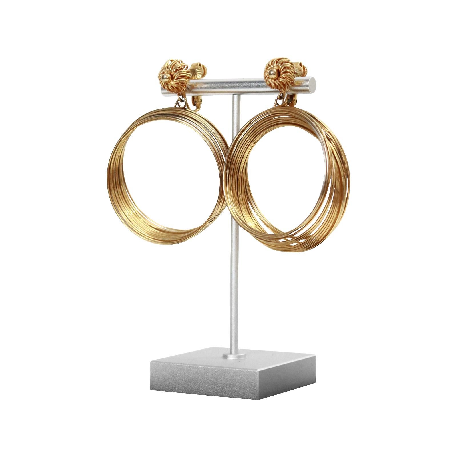 Vintage Vendome Large Slinky Dangling Hoop Earrings, circa 1980s In Good Condition For Sale In New York, NY