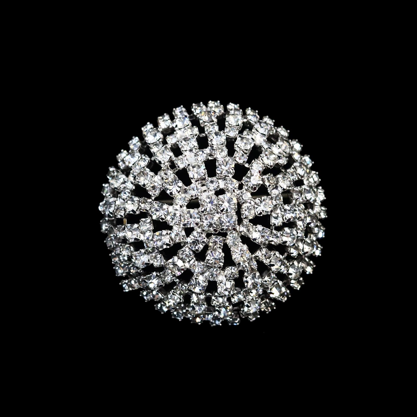 Broche vintage Vendome con cúpula de diamantes de imitación Circa 1960s 2