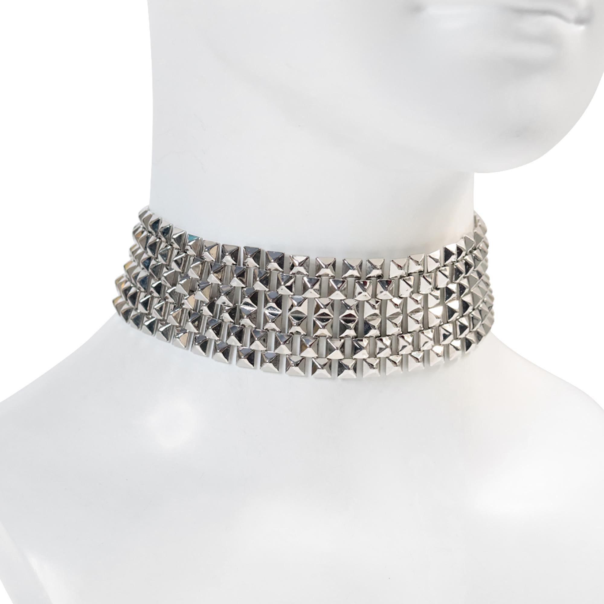 Collar gargantilla ancho vintage Vendome en tono plateado, hacia la década de 1980 Moderno en venta