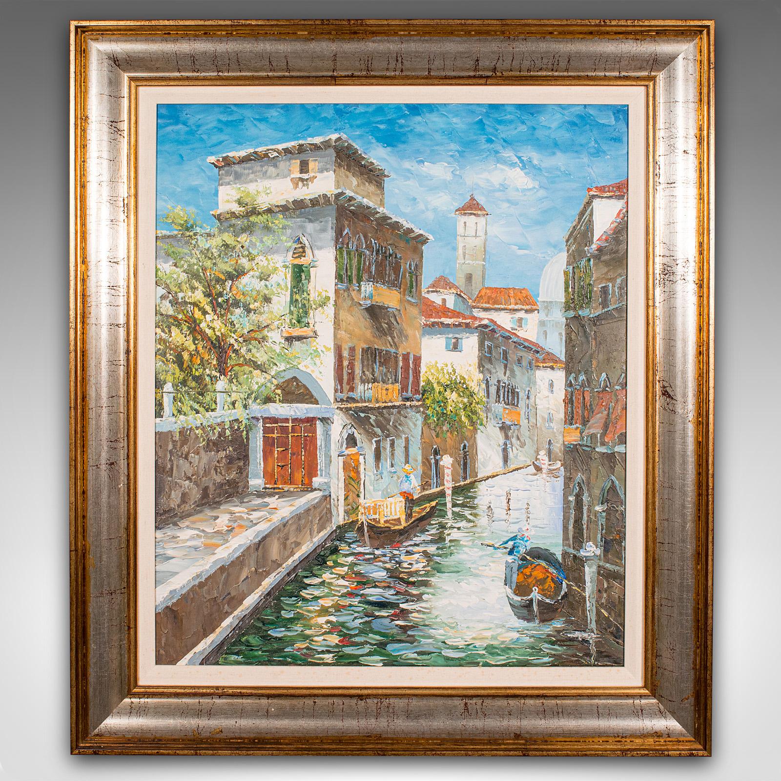 Il s'agit d'une peinture de canal vénitienne vintage. Une étude de Venise à l'huile sur toile de l'école CIRCA, datant de la fin du 20e siècle, vers 1980.

Scène de canal attrayante à l'huile, avec de belles couleurs
Présente une patine d'usage