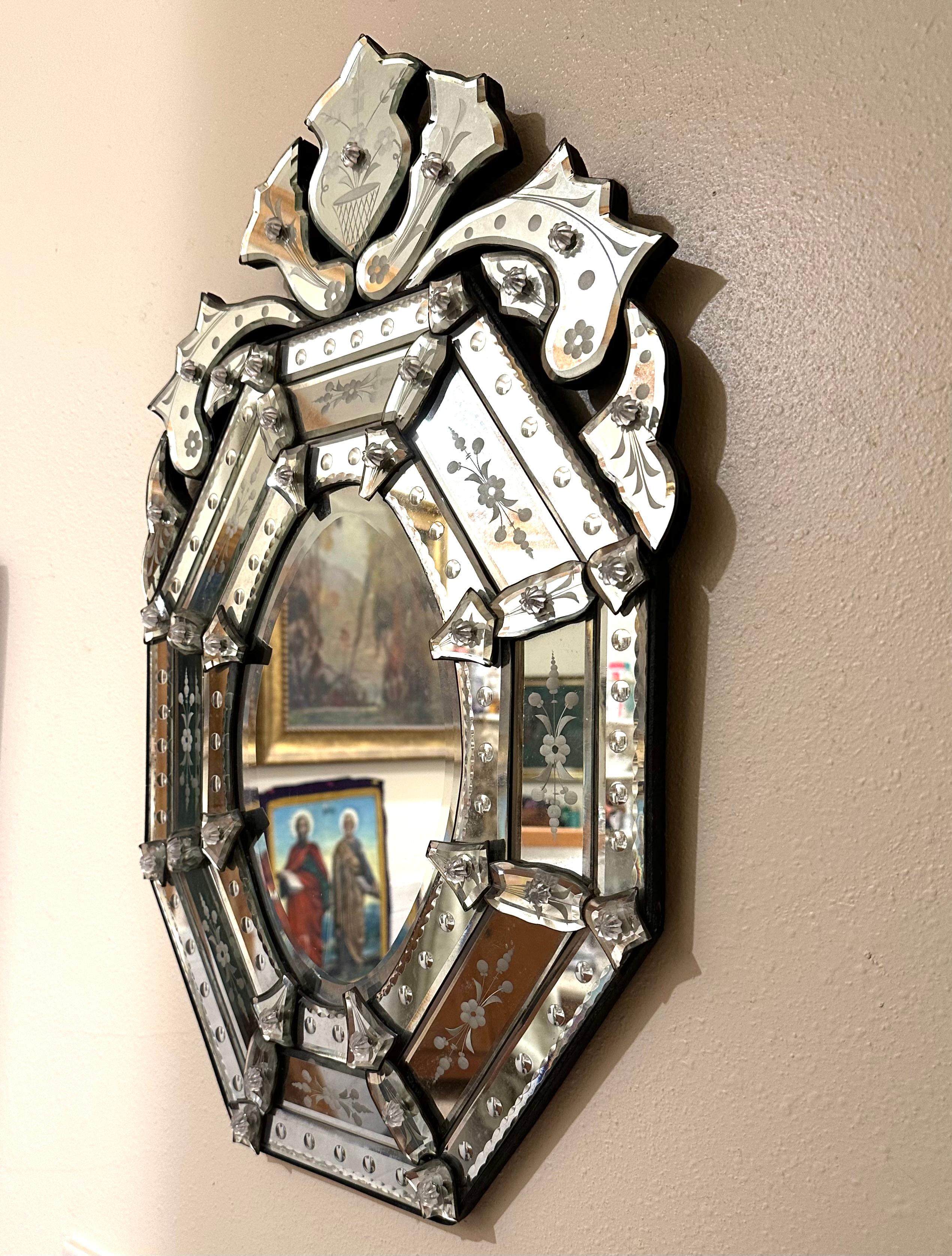 Vintage Venetian Ätzen achteckigen Spiegel. im Angebot 7