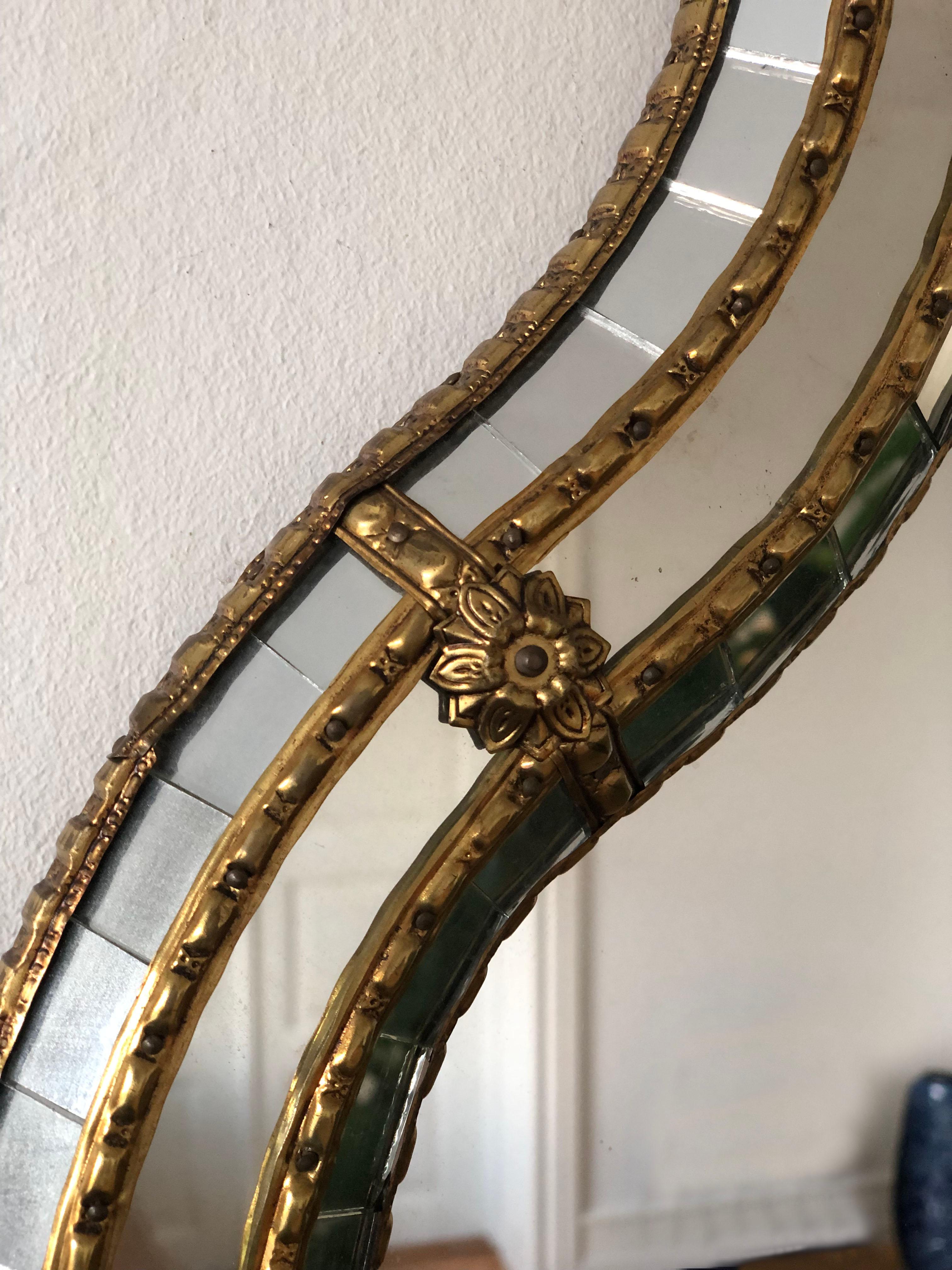 Espejo vintage veneciano grande Hollywood Regency en oro España años 90 Latón en venta