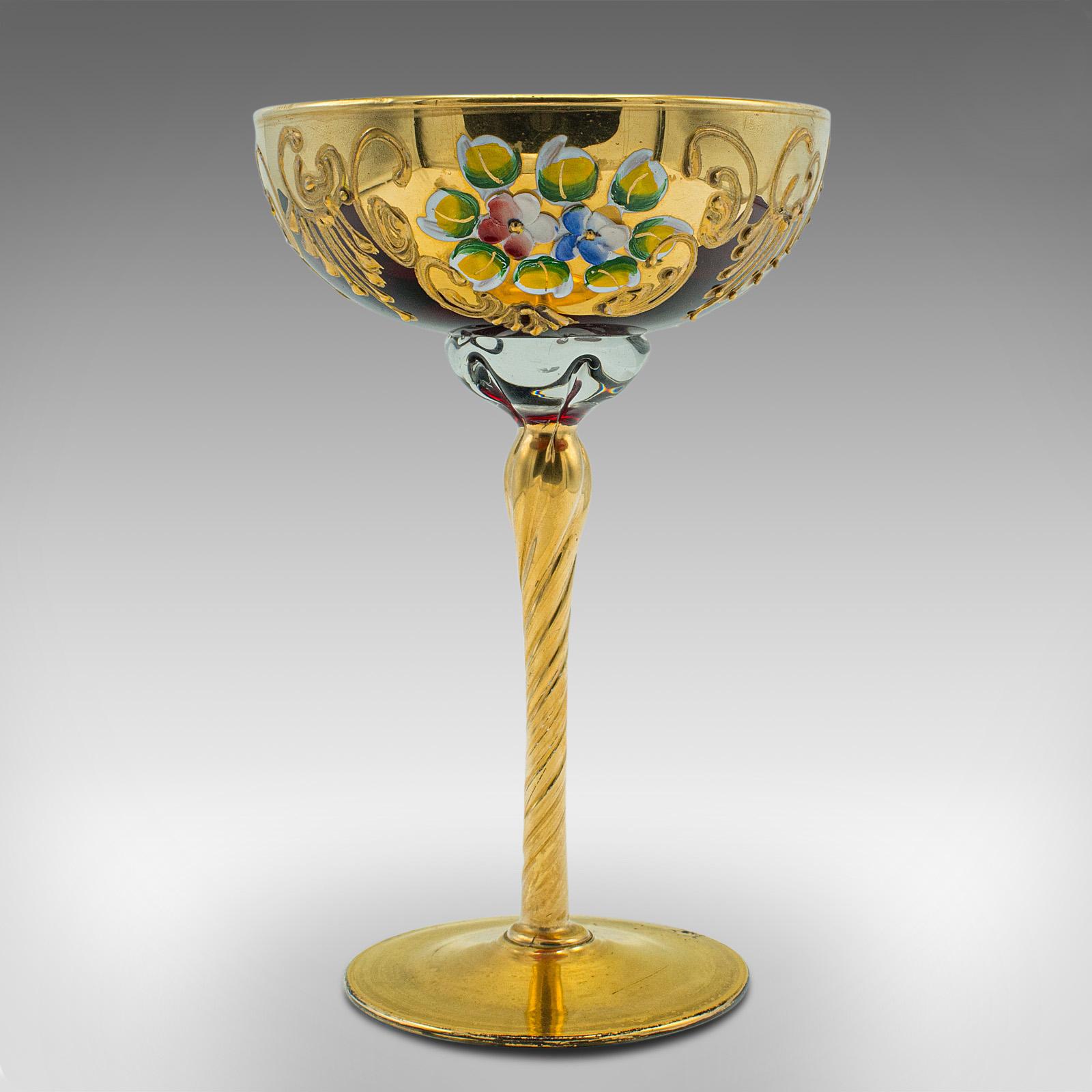 Italiano Coppa da libagione veneziana d'epoca, italiana, in vetro artistico, dorata, flute da vino decorativo in vendita