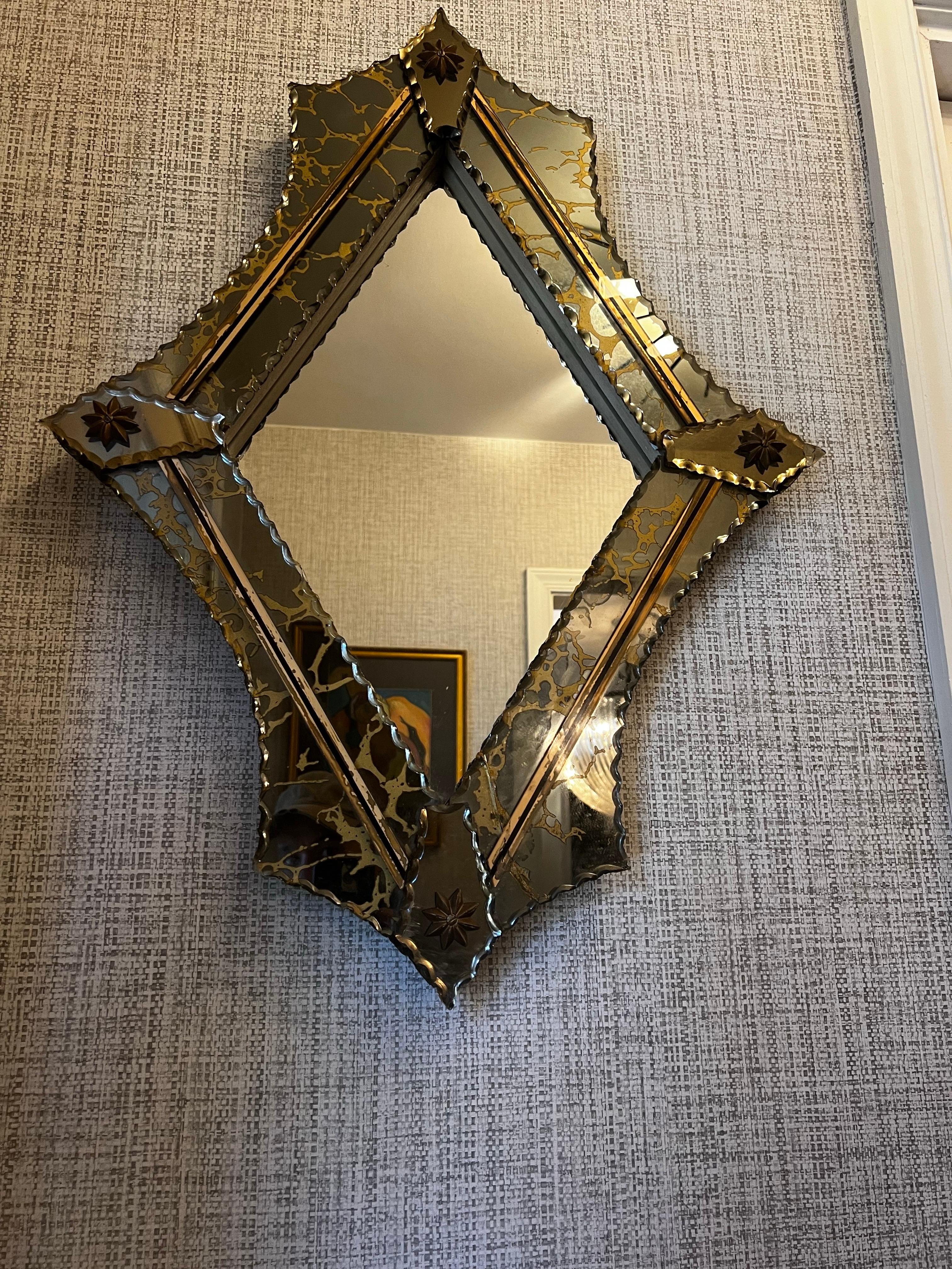 Vieux miroir vénitien de Murano teinté bronze en vente 3