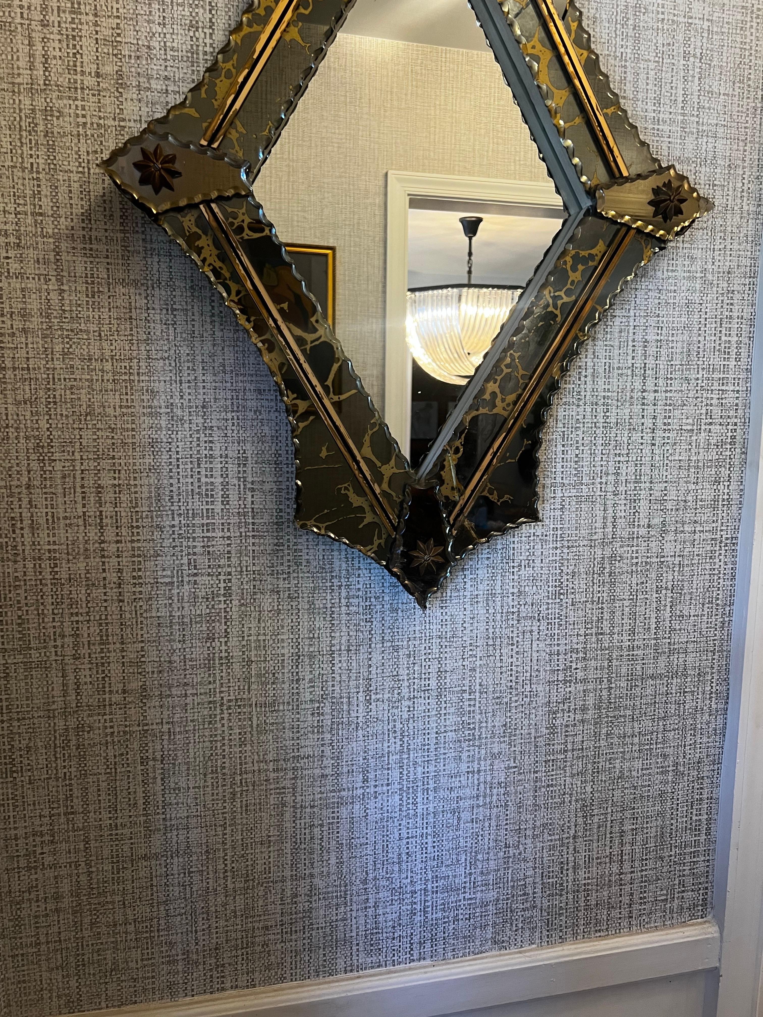 Baroque Vieux miroir vénitien de Murano teinté bronze en vente