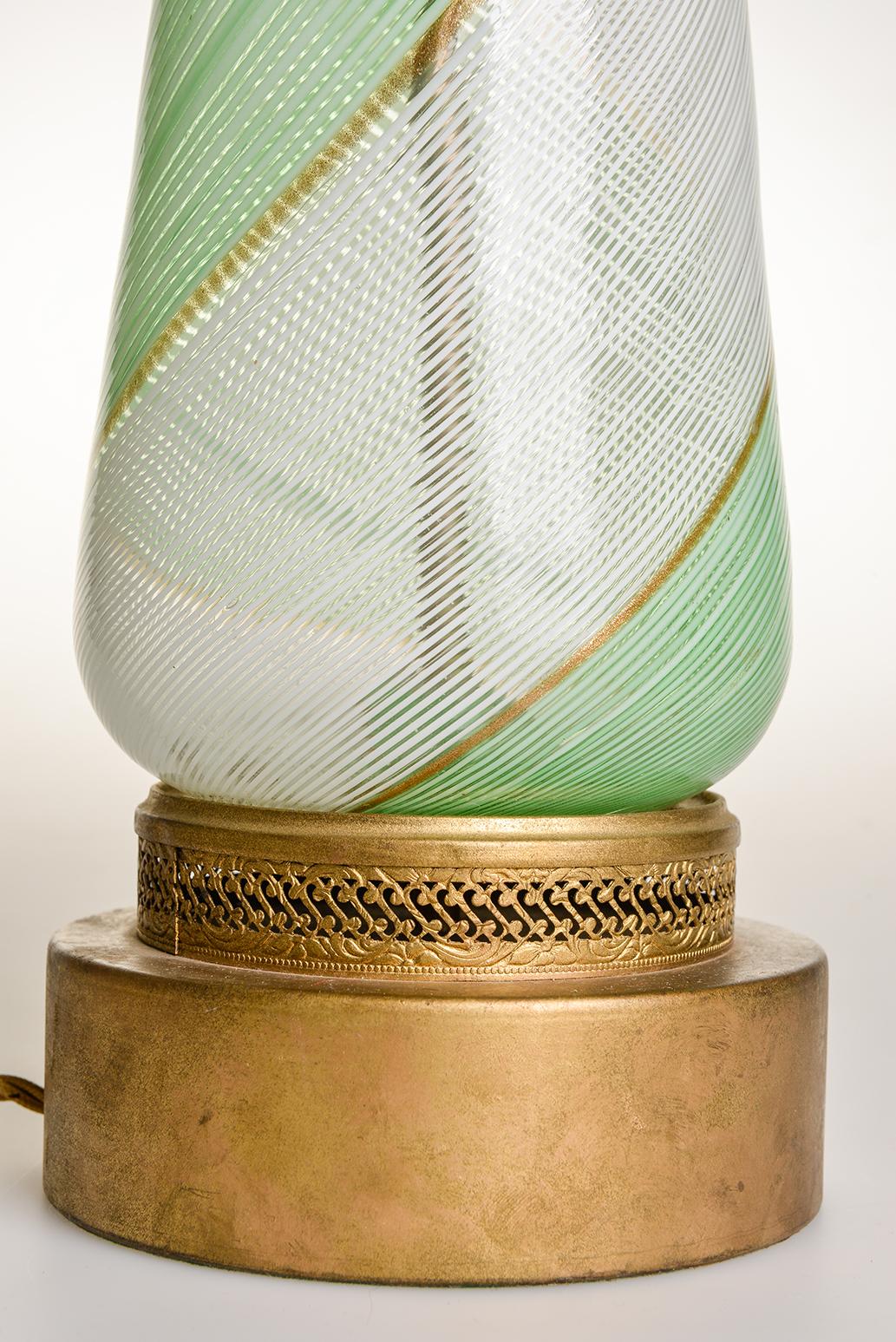 Vintage-Tischlampe aus venezianischem Muranoglas, 1950er-Jahre (Italienisch) im Angebot