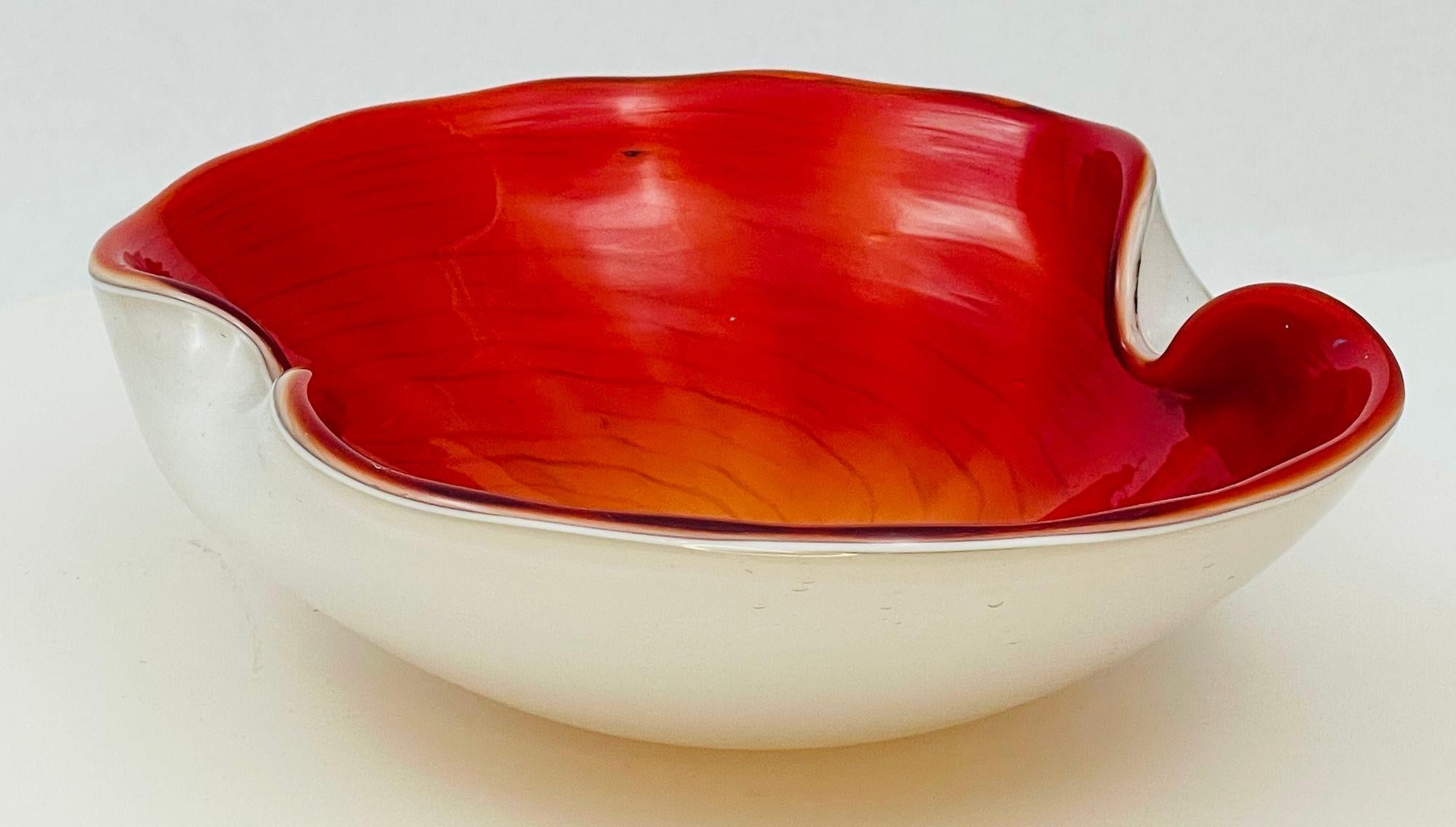 Vintage Venetian Murano Seguso Art Glass Cased Red and White Ashtray Italy 1960 For Sale 7