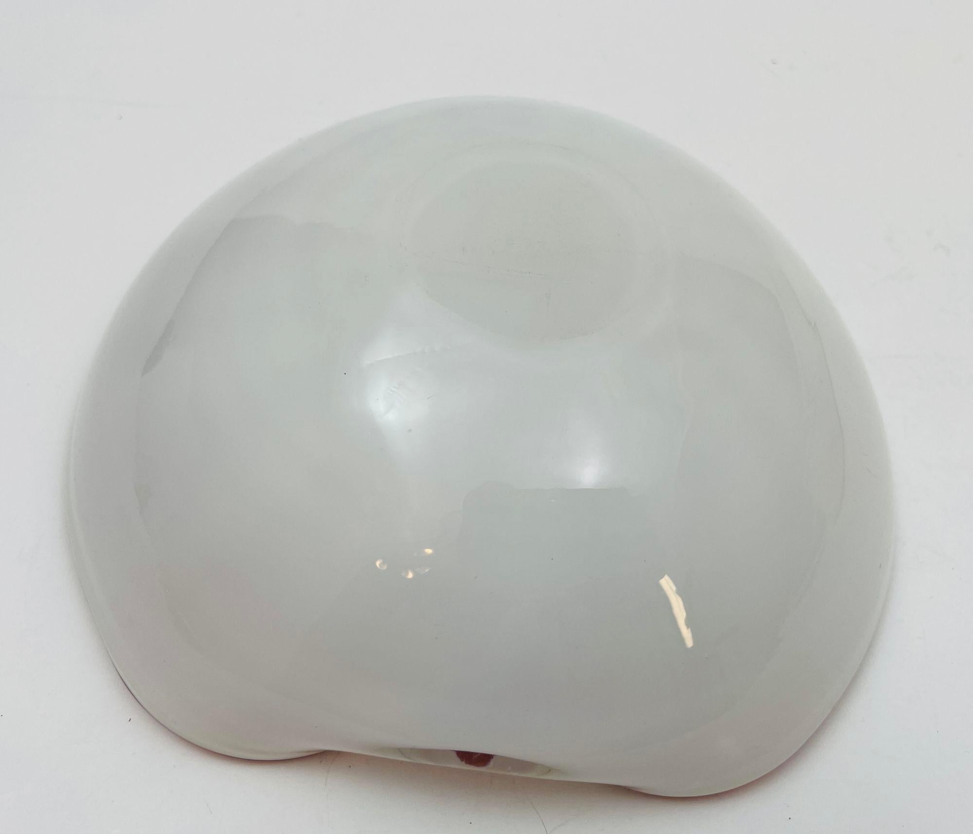 Italian Vintage Venetian Murano Seguso Art Glass Cased Red and White Ashtray Italy 1960 For Sale