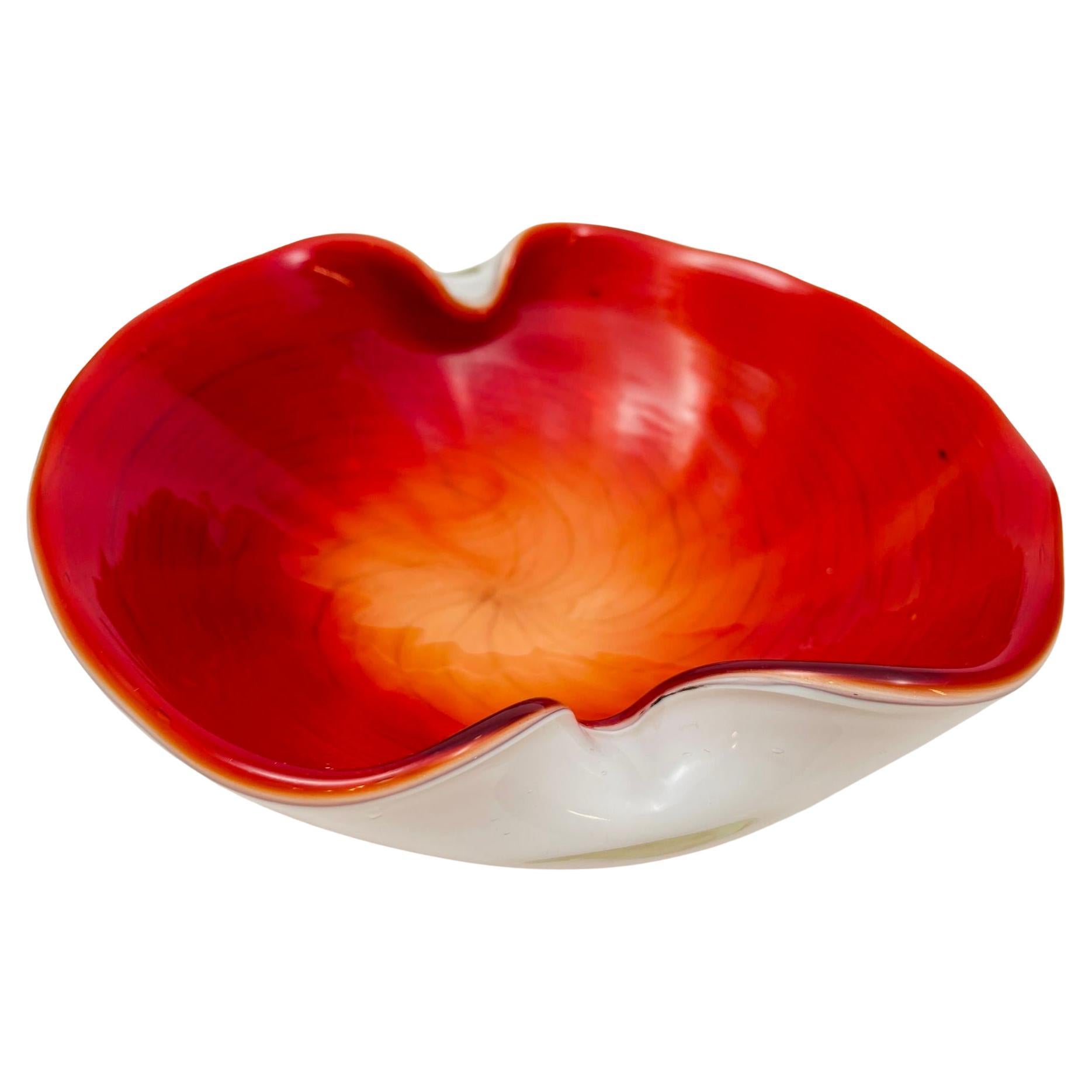 Vintage Murano Seguso in vetro artistico incassato rosso e bianco Posacenere Italia 1960