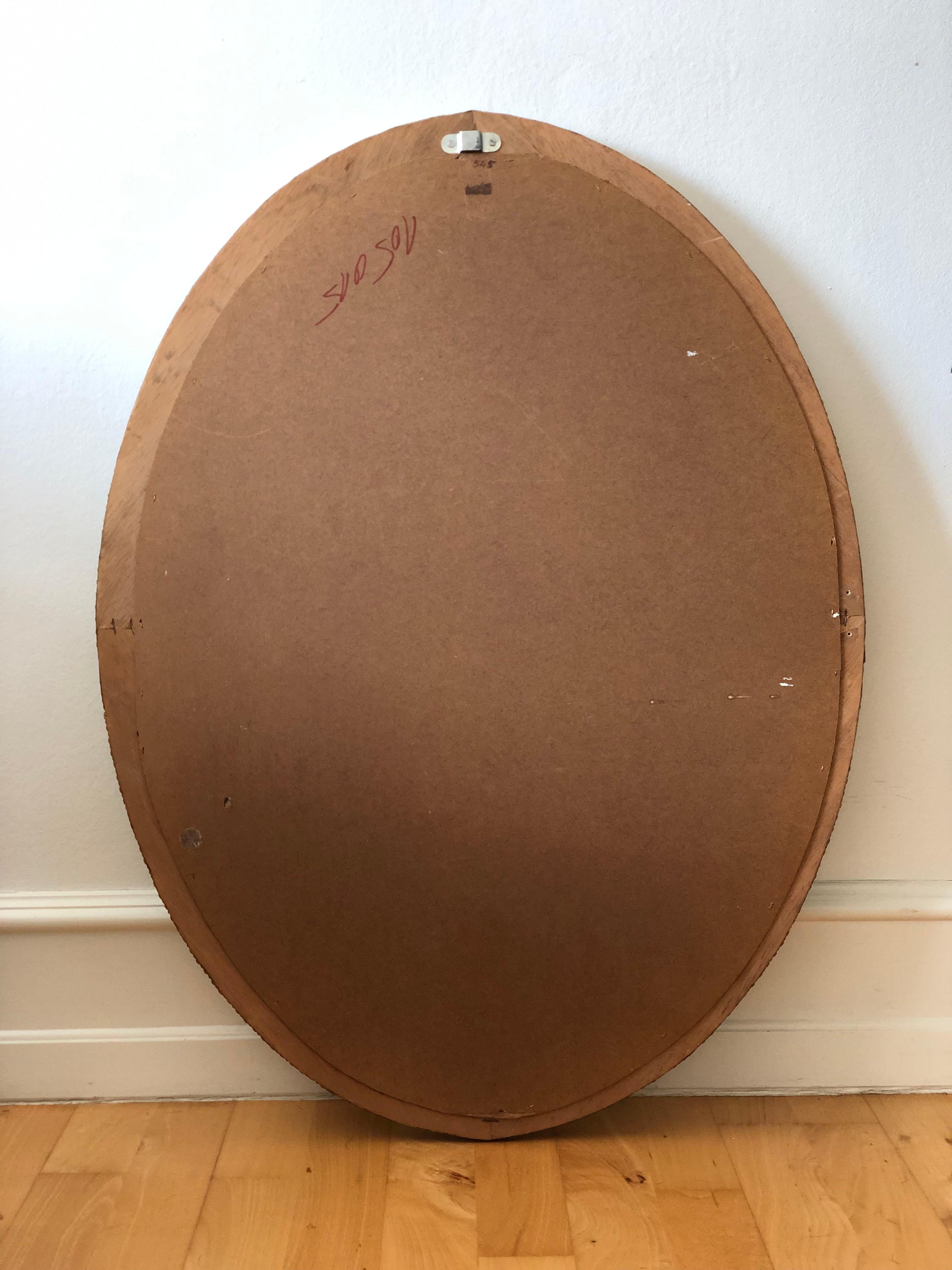 Ottone Specchio ovale veneziano d'epoca Hollywood Regency in oro Spagna anni '90 in vendita