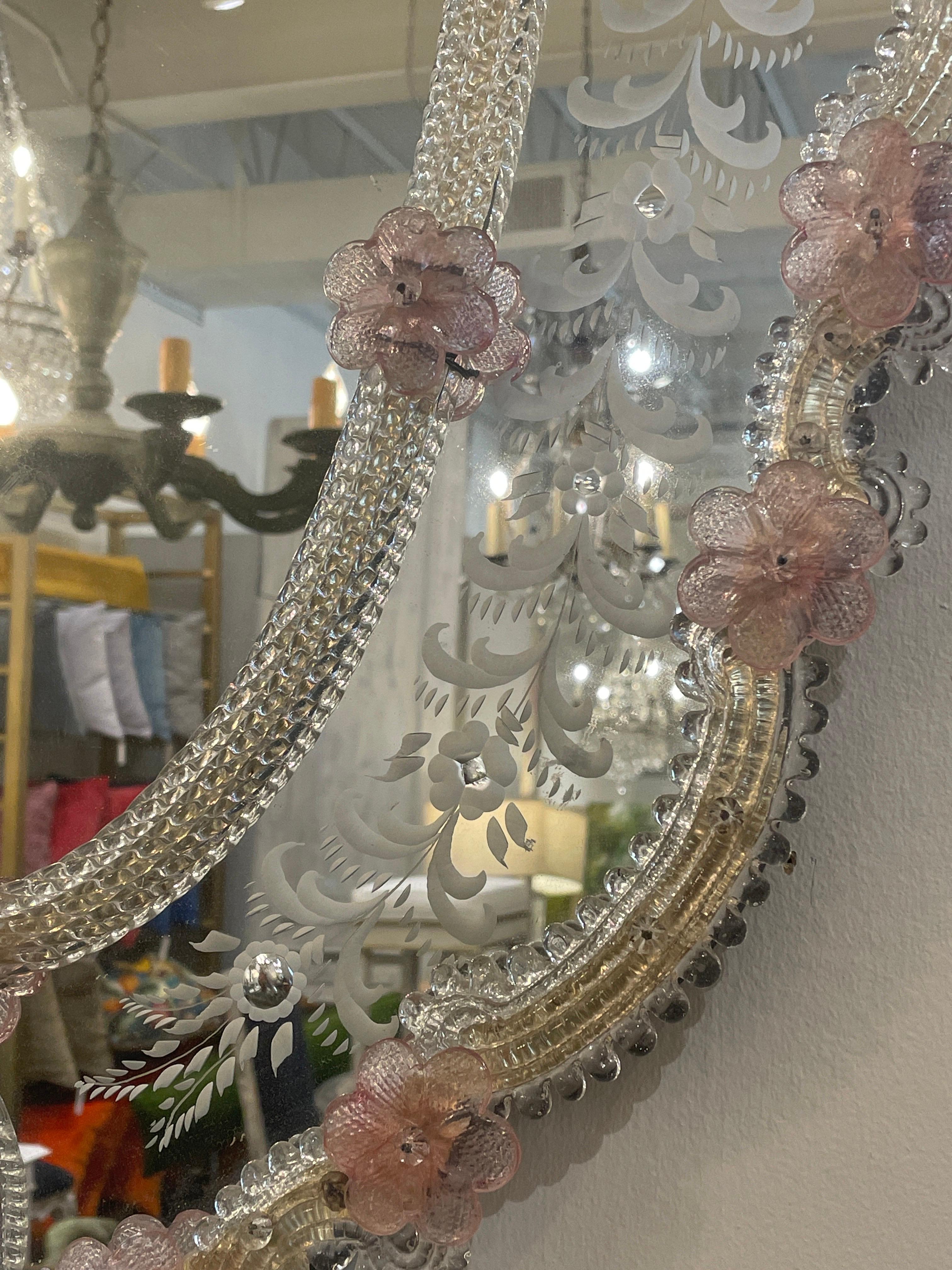 Vintage Venetian Oval Murano Pink Mirror with Glass Leaves and Rosettes In Good Condition For Sale In Houston, TX