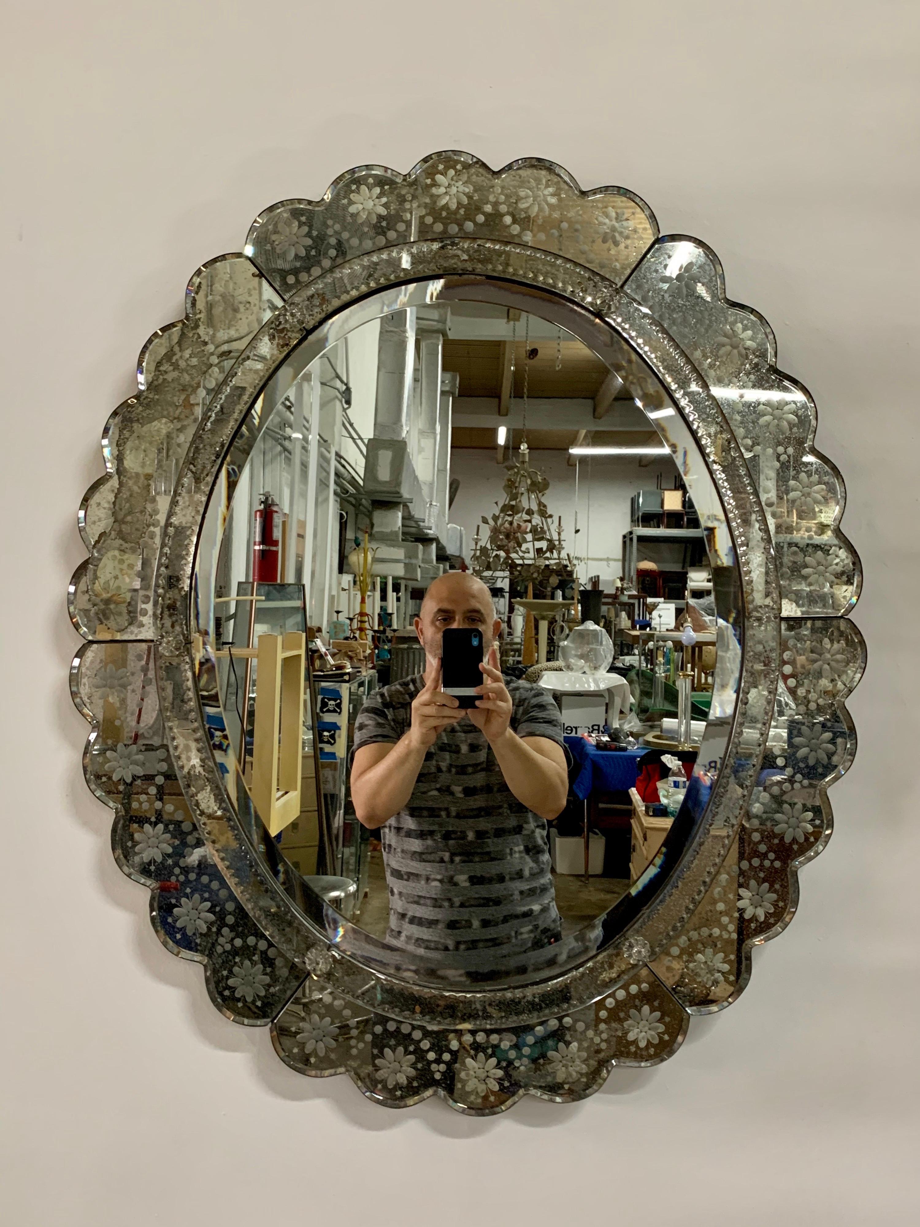 Vintage Venetian Scalloped Framed Mirror In Good Condition In East Hampton, NY