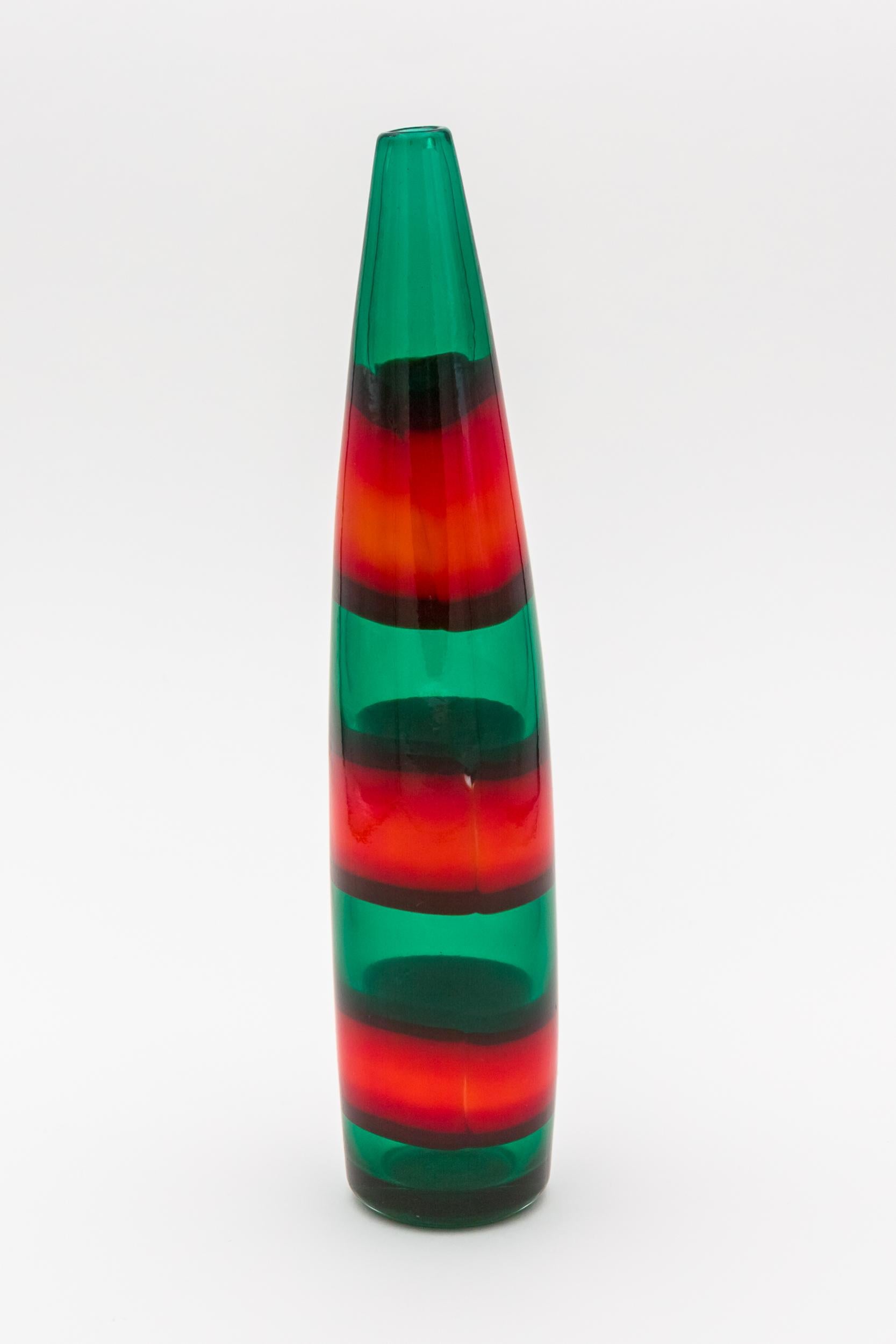 Mid-20th Century Vintage Venini Red and Green Murano Fulvio Bianconi a Fasce Mouth Blown Vase