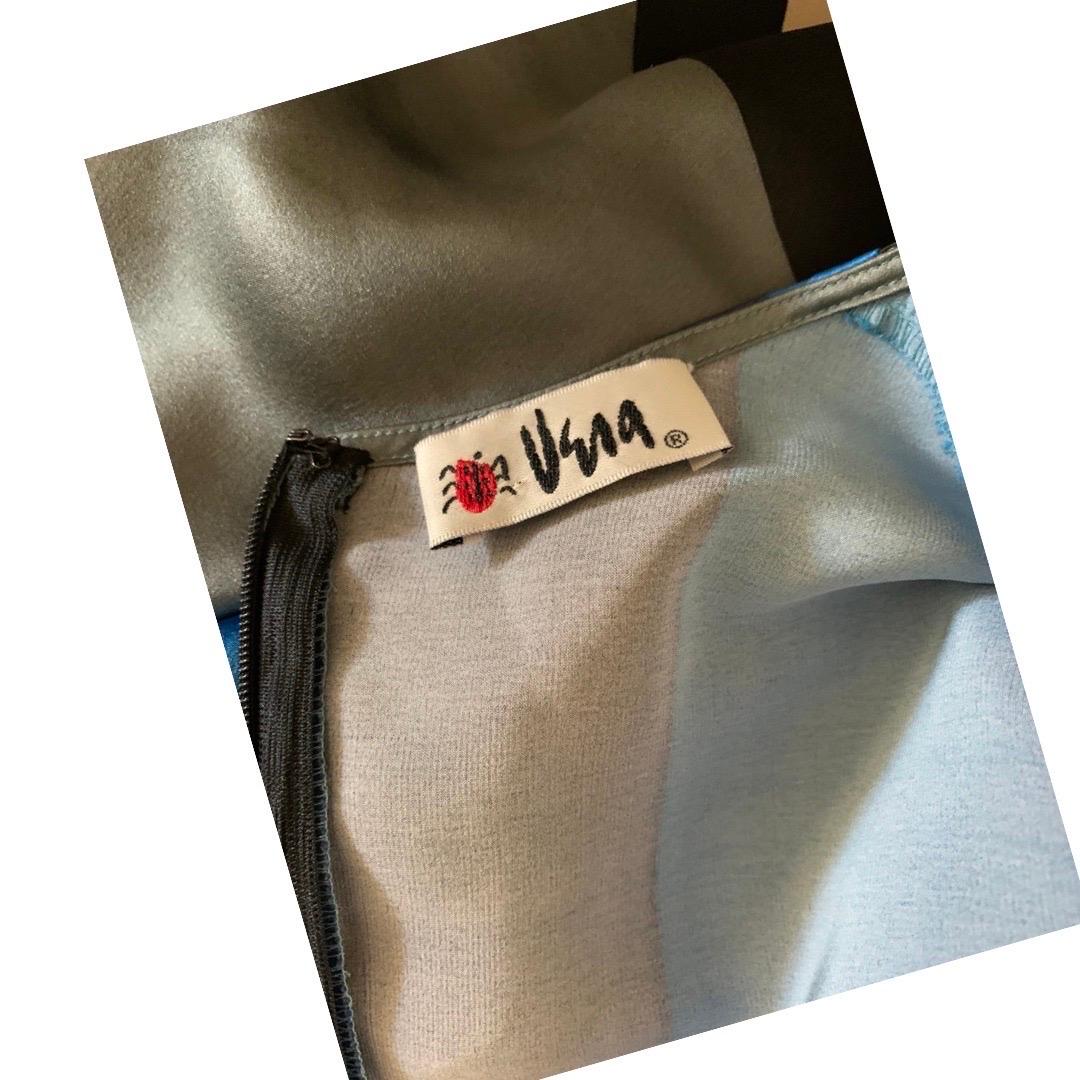 Vera Neumann - Robe vintage en charmeuse de soie à imprimé foulard, moderne, taille 4 en vente 4