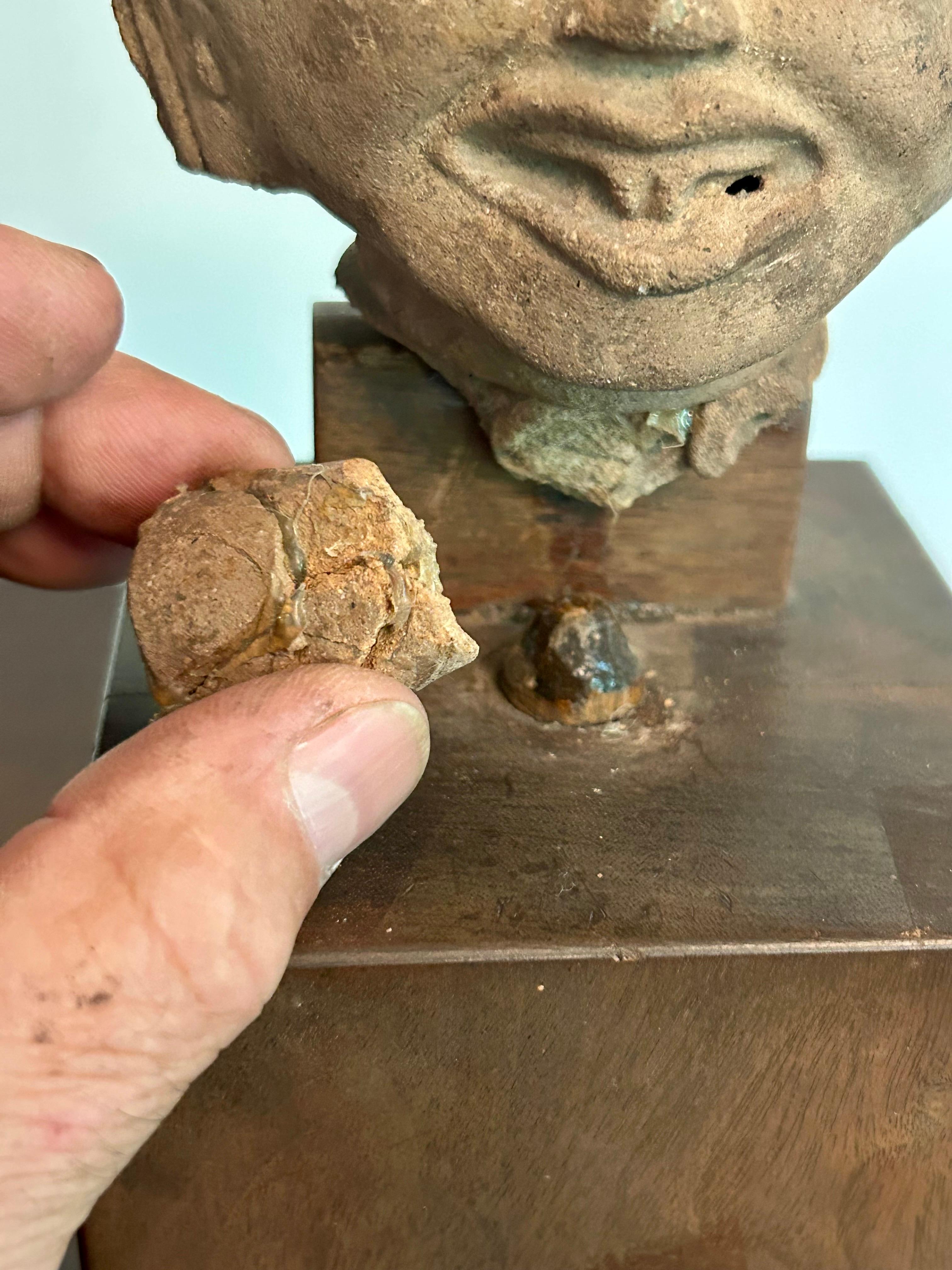Vintage Veracruz Figur Kopf auf Wood Base Pre-Columbian Kunst im Angebot 6