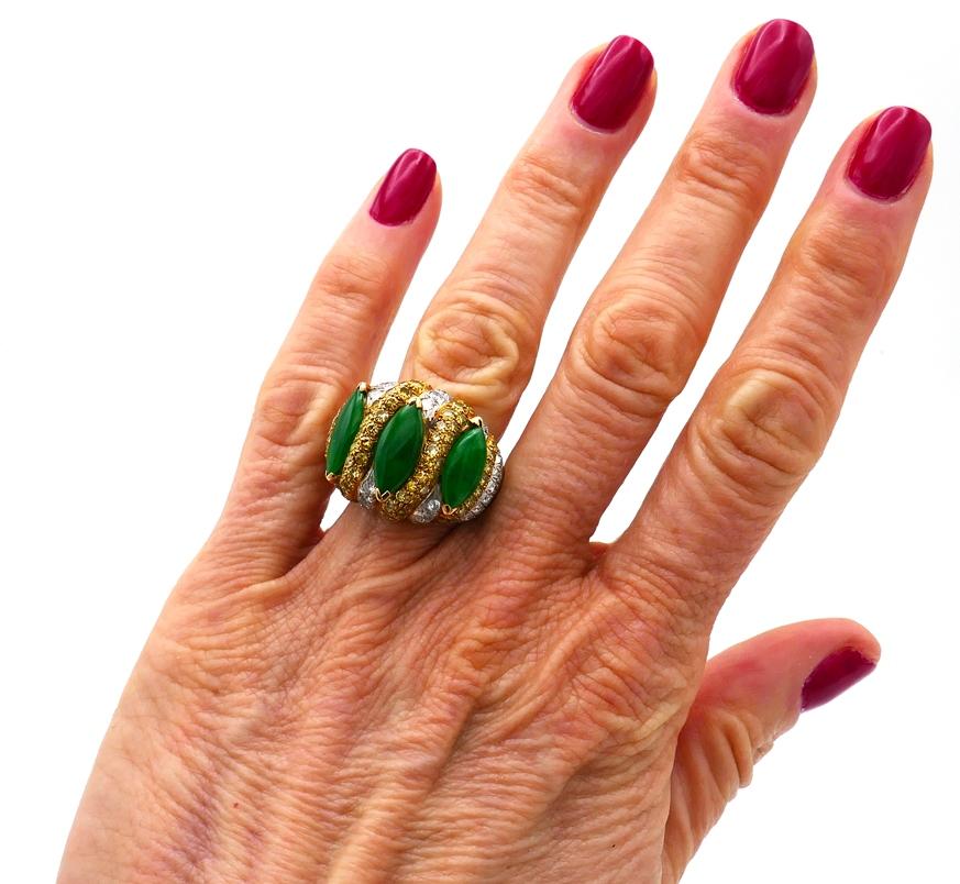 Mixed Cut Vintage Verdura 18k Gold Jade Diamond Ring For Sale