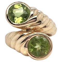 Vintage Verdura 18k Gold Peridot Bypass Ring
