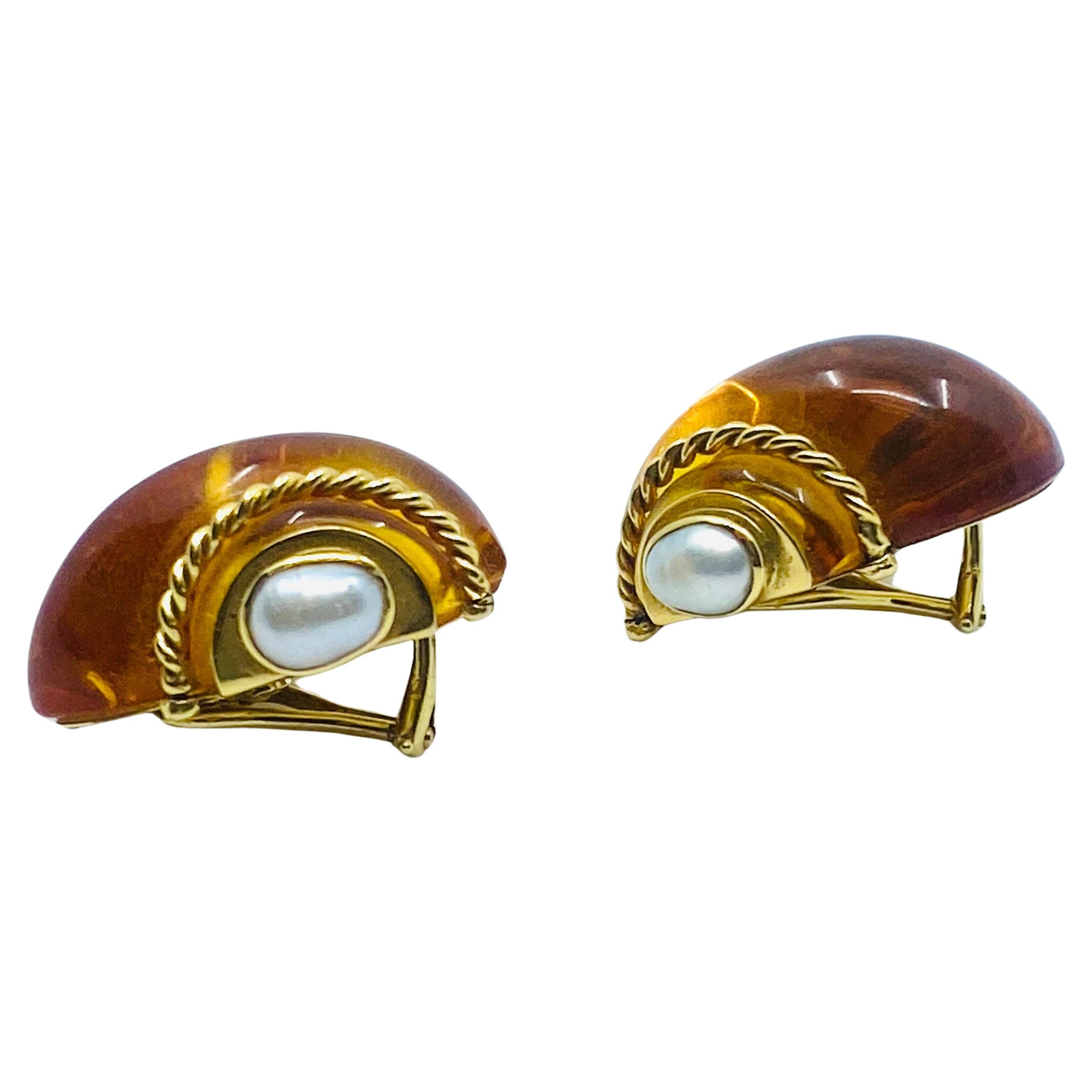 Vintage Verdura Snail Amber Earrings Pearl 18k Gold  In Excellent Condition For Sale In Beverly Hills, CA
