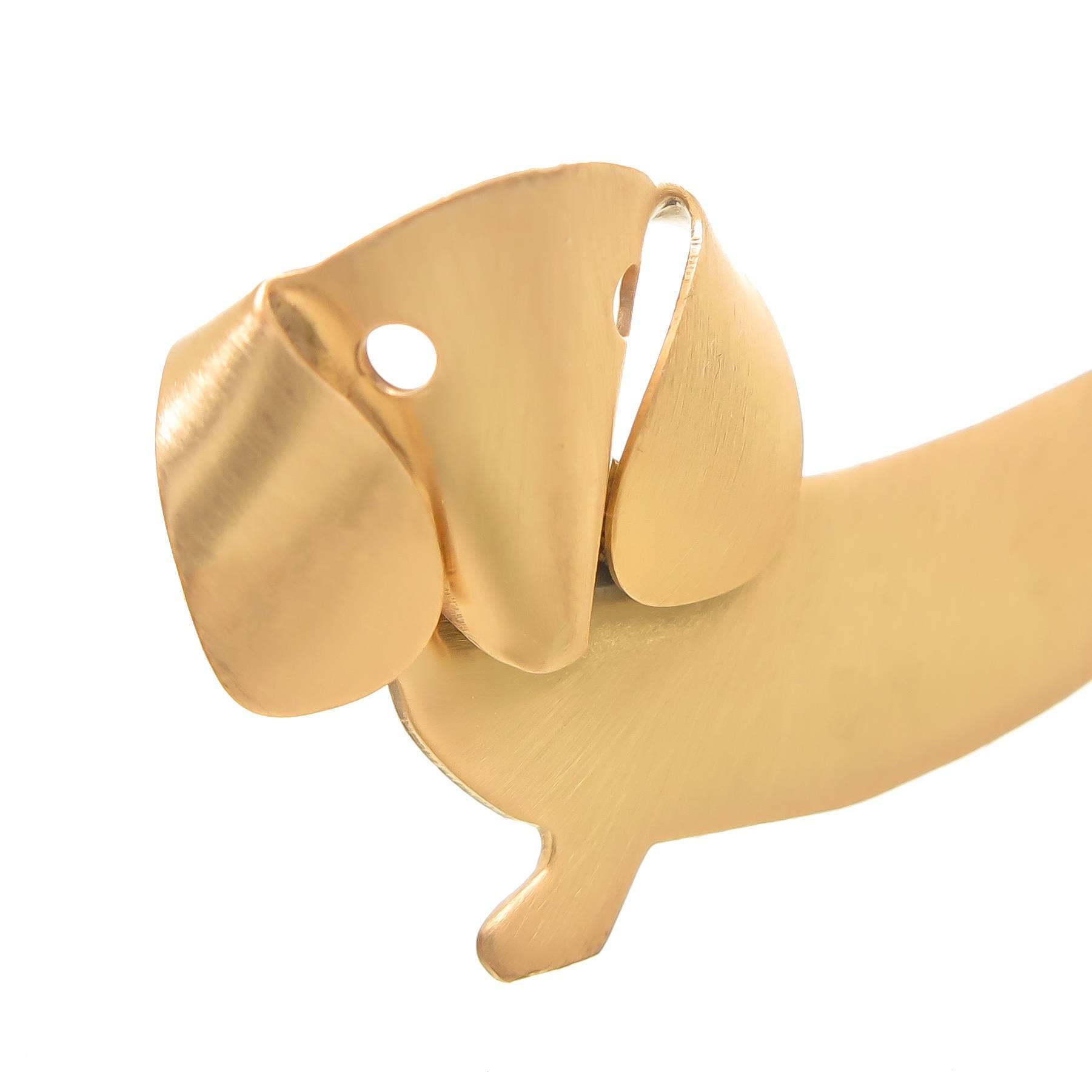 Circa 1960s Beau Vermeil, Gold Wash on Sterling Sterling Silver Dachshund Dog Brooch, measuring 2 inch in length x 1 inch.
