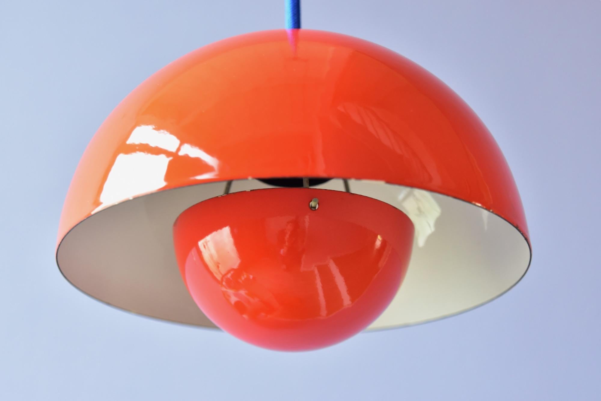 Scandinavian Modern Vintage Verner Panton Enamel Flowerpot Pendant Lamp by Louis Poulsen, Denmark