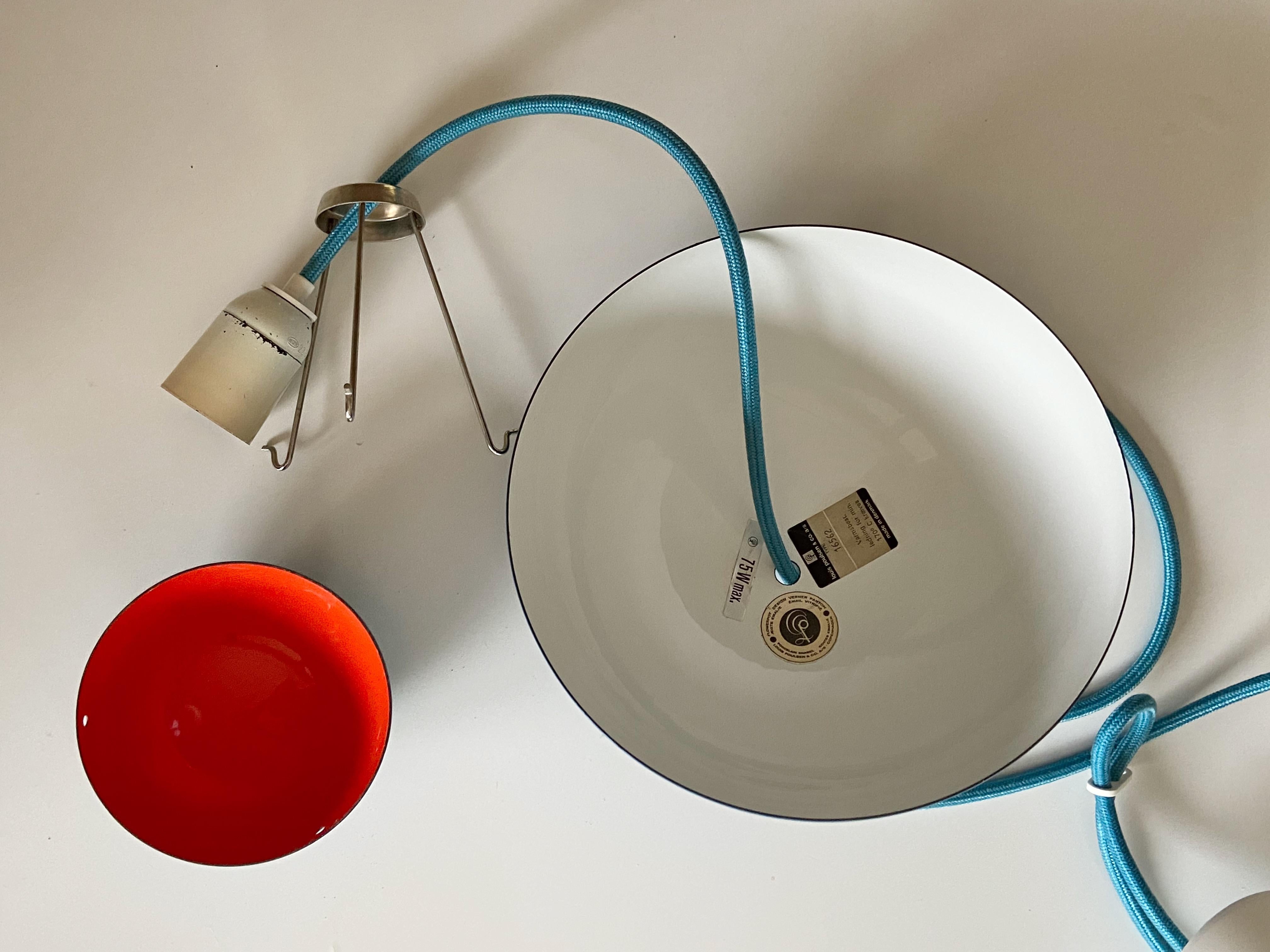 Mid-20th Century Vintage Verner Panton Enamel Flowerpot Pendant Lamp by Louis Poulsen, Denmark