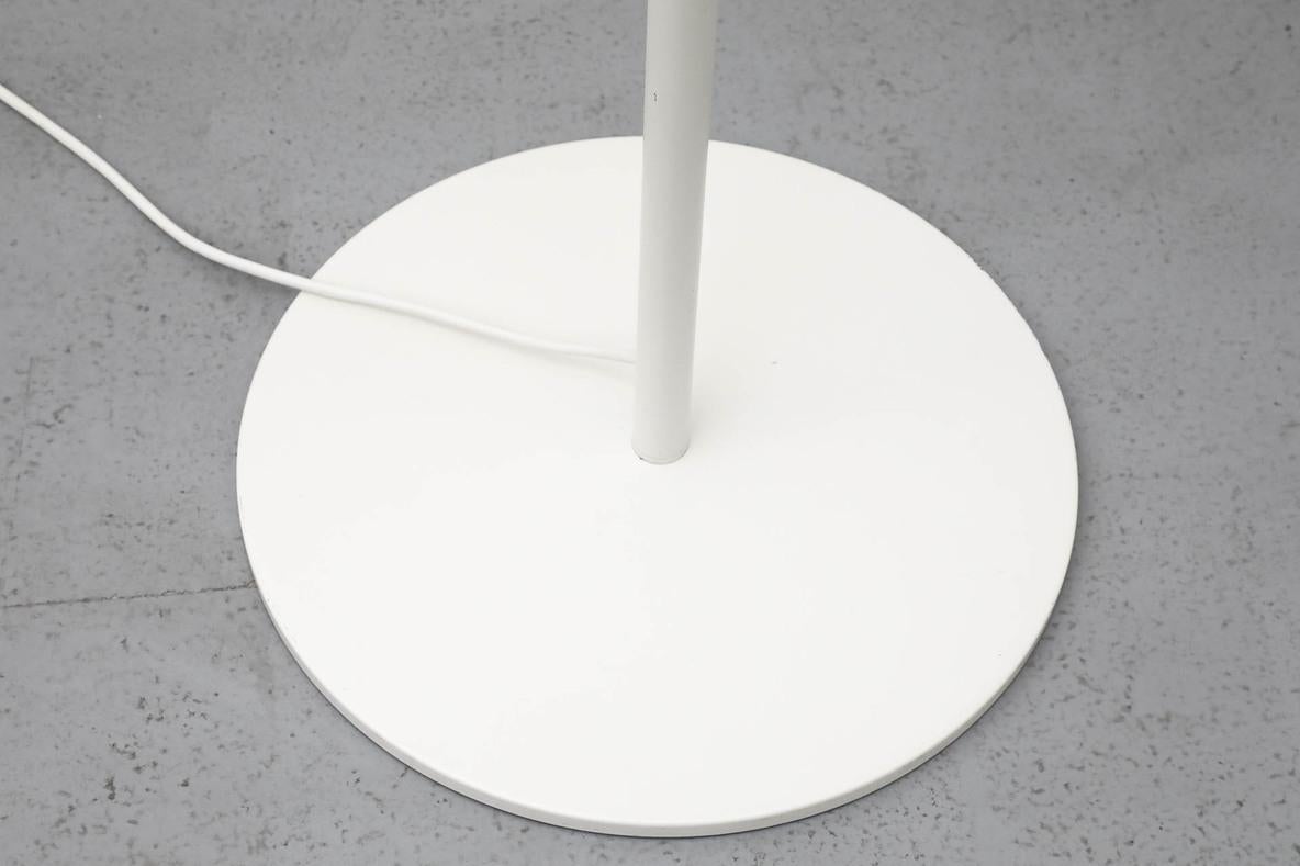 Lampada da terra vintage con paralume a mezza cupola ispirata a Verner Panton per l'era dello spazio in vendita 4