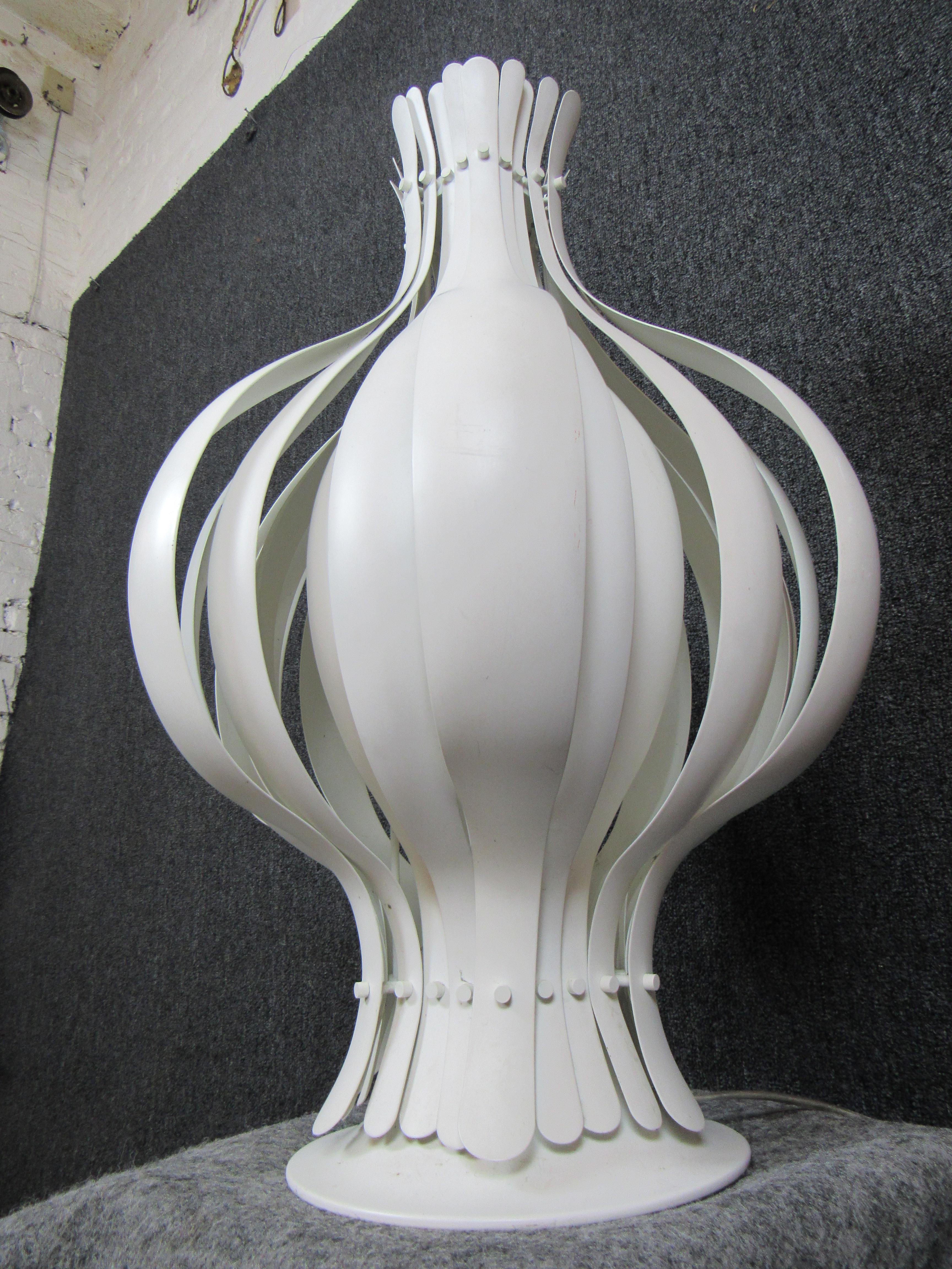 Contemporary Vintage Verner Panton White Onion Table Lamp For Sale