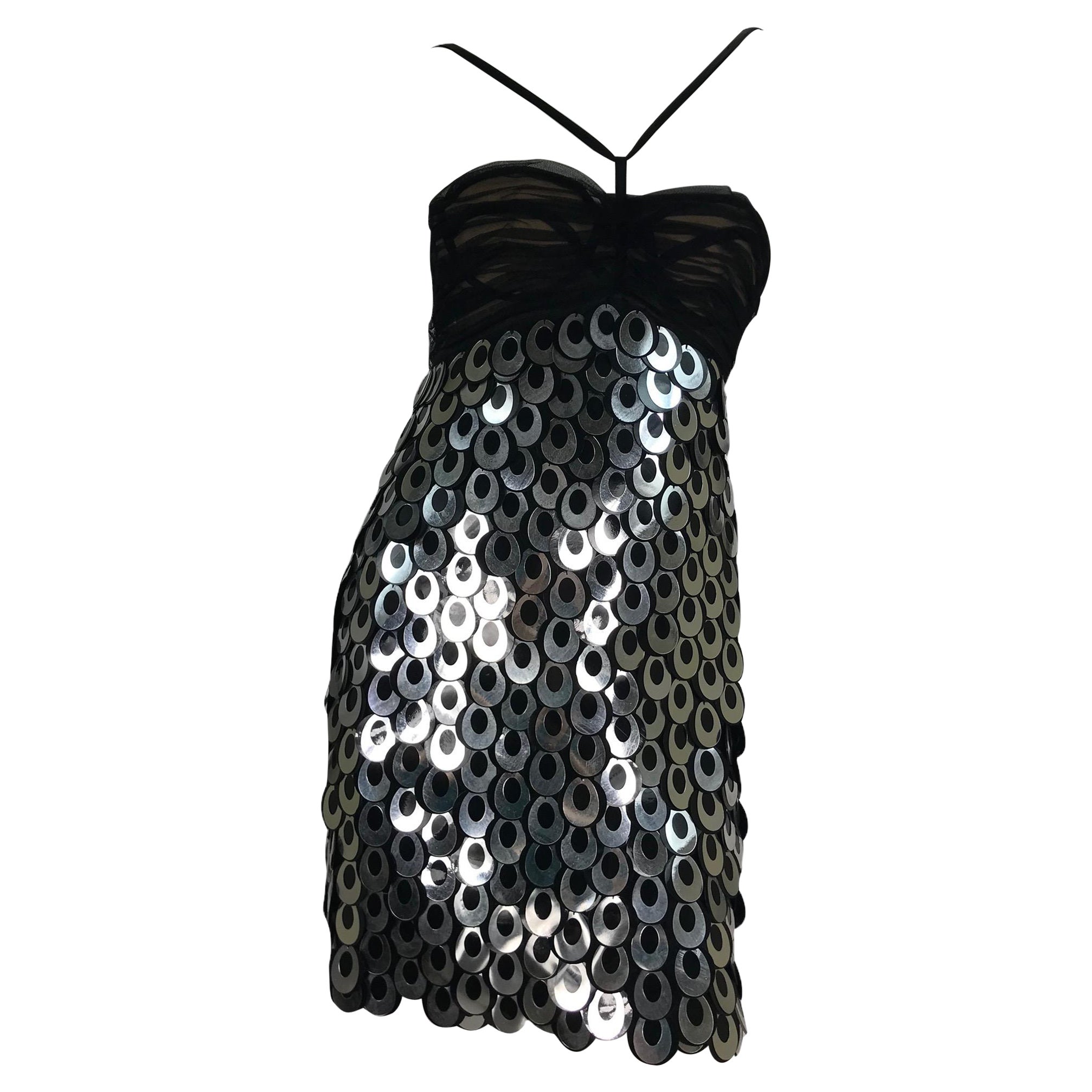 Minivestido vintage Versace 2007 de paillette plateado como se vio en Halle Berry 42 US 8