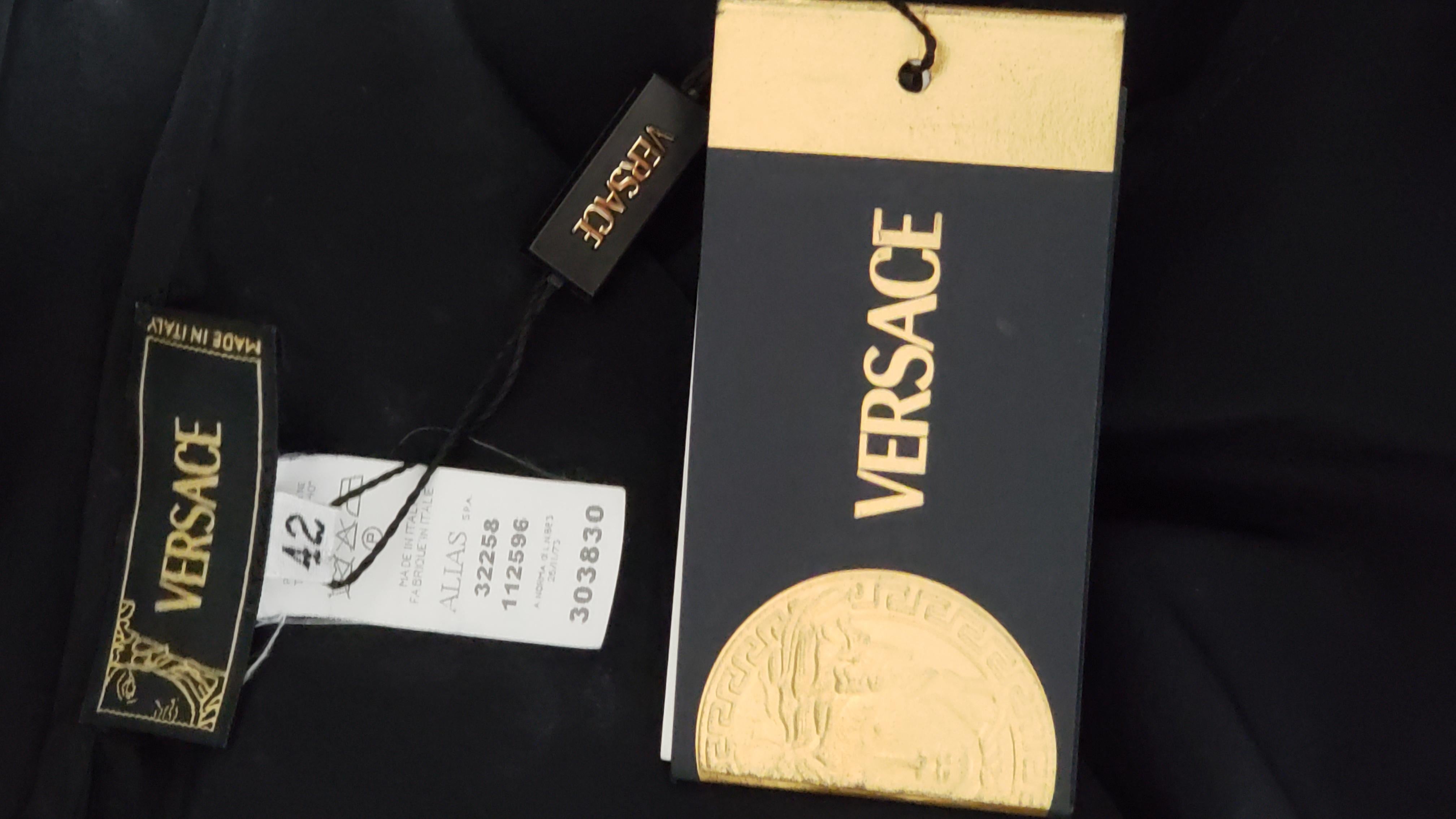 Versace - Robe vintage noire 100 % soie, taille 42/6 en vente 4