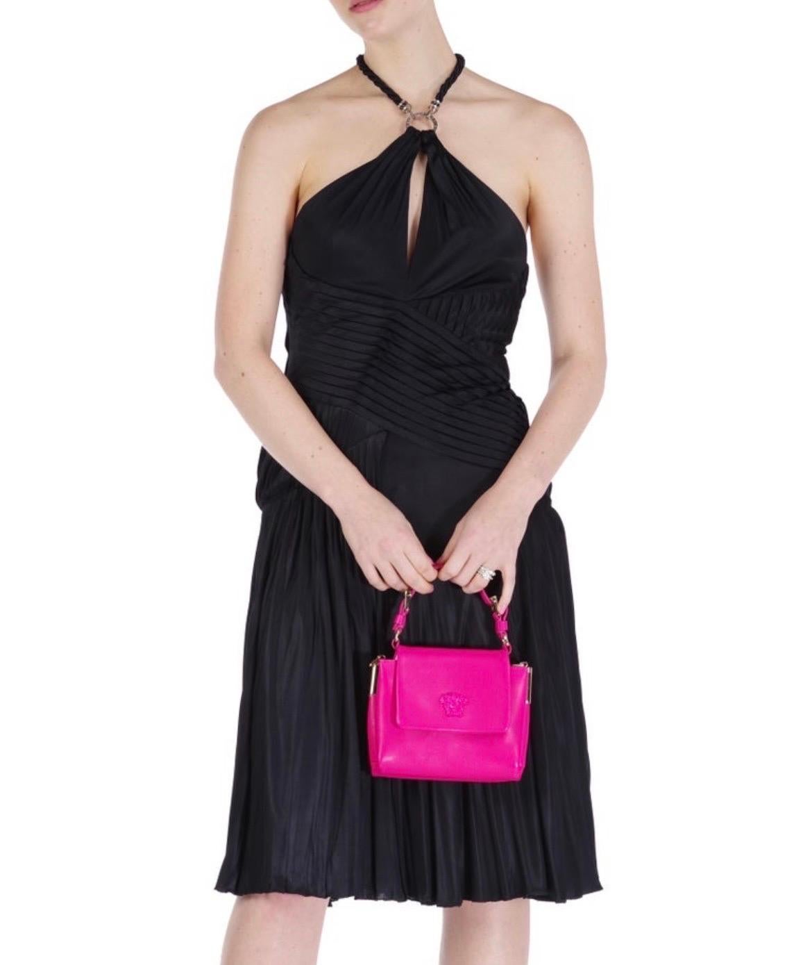 Vintage Versace Vestido Negro 40 - 6 NWT en Nuevo estado para la venta en Montgomery, TX