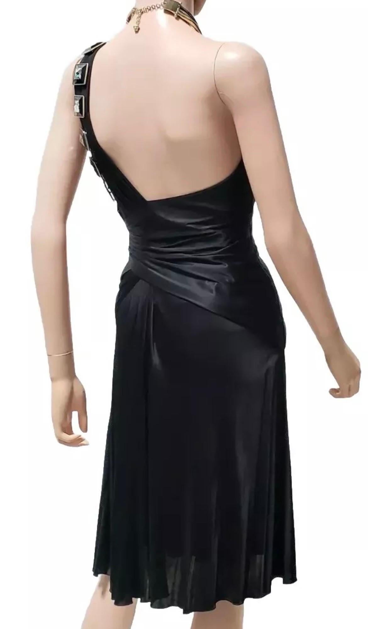 Donna Vintage Versace - Vestito monospalla nero impreziosito da cristalli 38 - 2 in vendita