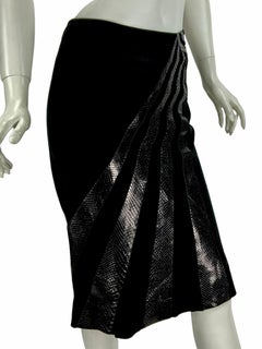Vintage Versace F/W 2000 Black Leather Suede Skirt with Python Detail It. 40