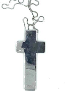 Vintage Versace Fine Jewelry White Agate Greek Key Cross 18 Karat White Gold
