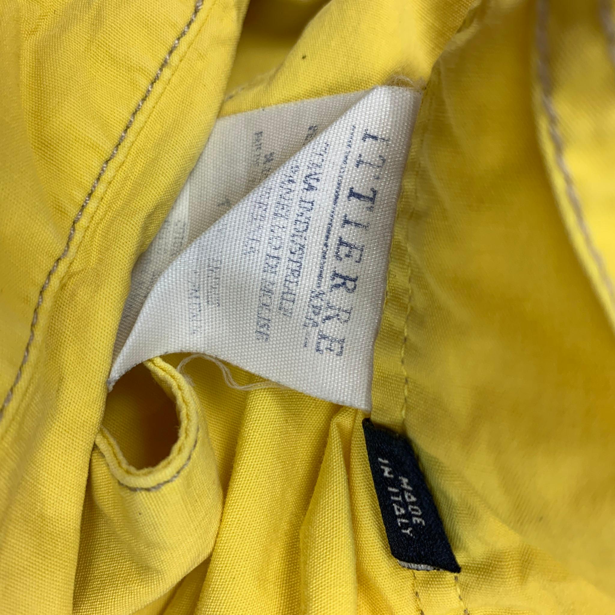 VERSACE JEANS COUTURE Baumwollhemd mit gelbem Kontraststich, Größe L im Zustand „Gut“ in San Francisco, CA