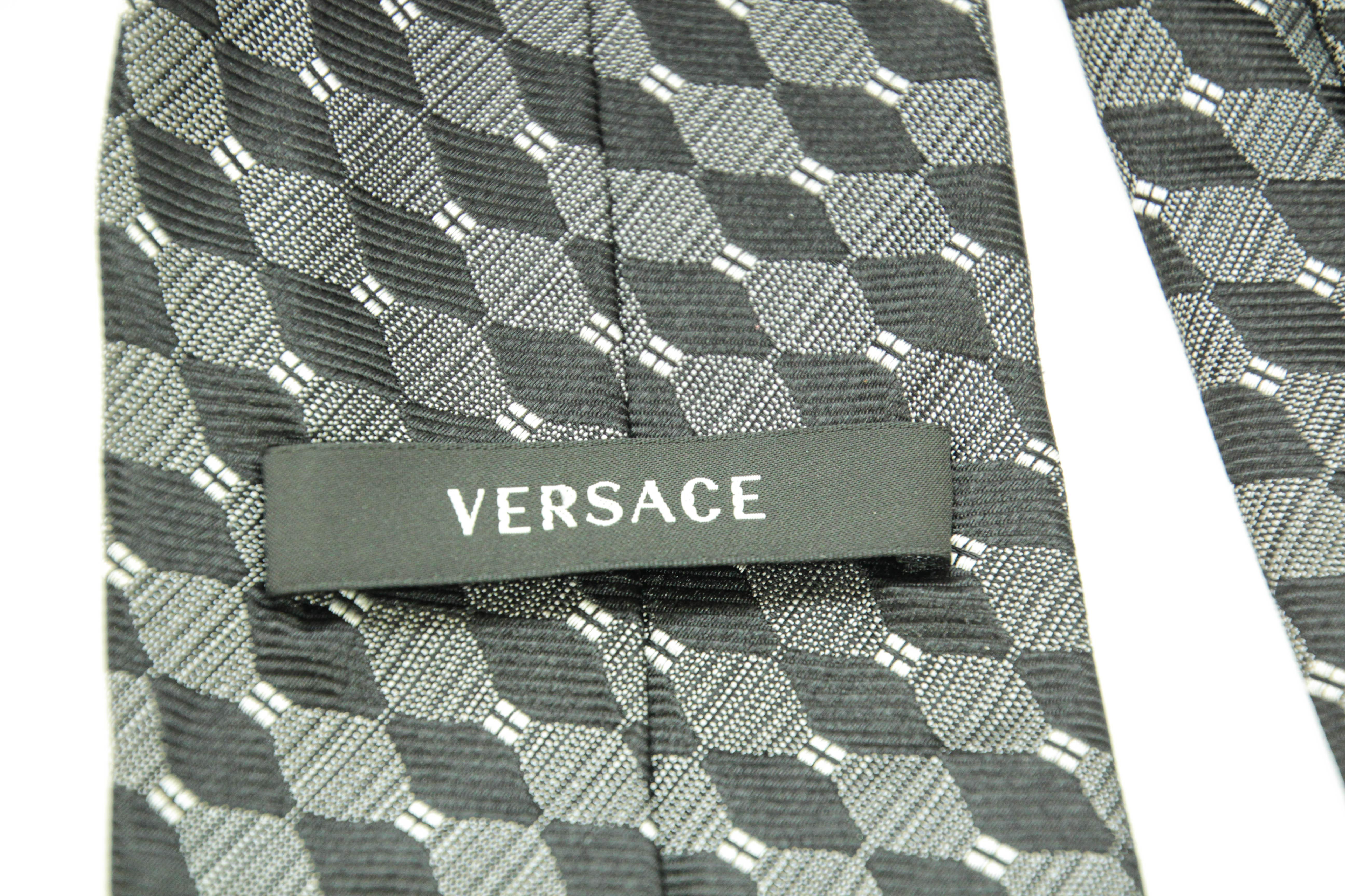 Vintage VERSACE Medusa Silk Neck Tie in Black and Silver Colors Italy 1990 For Sale 3