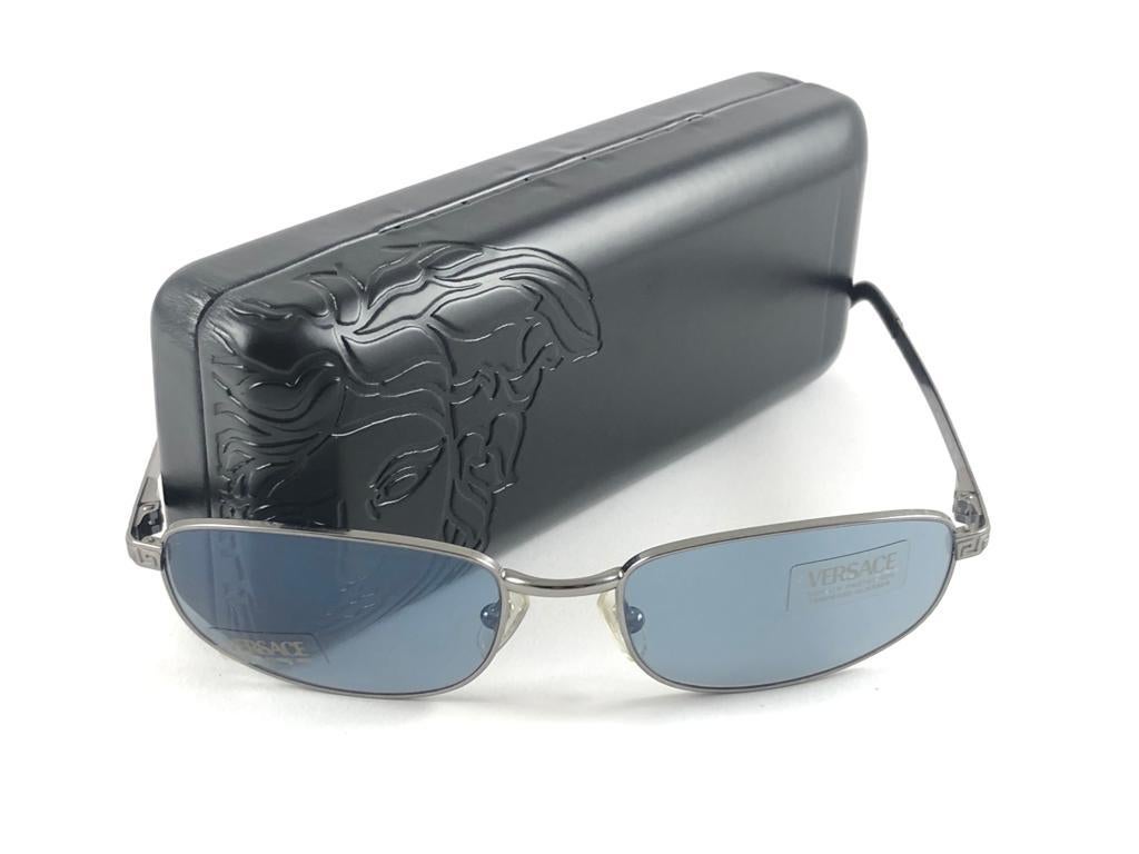 Gray Vintage Versace Mod 2007 Metallic Grey Frame Sunglasses 90's Made in Italy Y2K For Sale