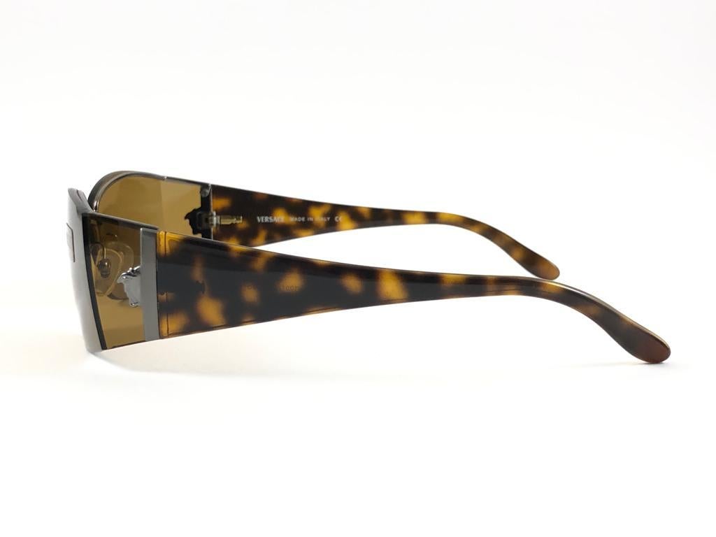 Women's or Men's Vintage Versace Mod 2011 Half Frame Tortoise Sunglasses 90's Made in Italy Y2K For Sale