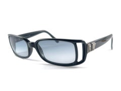 Vintage Versace Mod 554H Rechteckige schwarze Vintage-Sonnenbrille mit Rahmen, hergestellt in Italien, 2000er Jahre