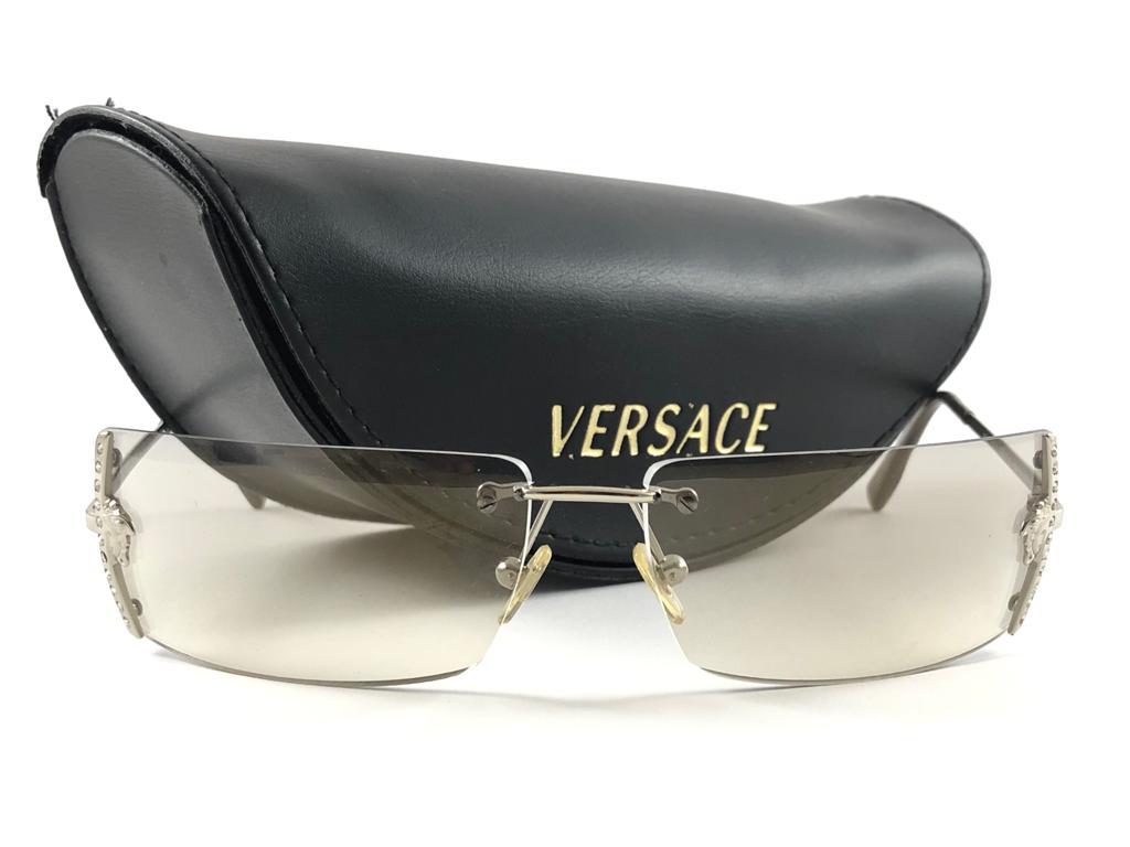 Vintage Versace Mod N29H Rimless Silver Frame Sunglasses 1990's Italy Y2K For Sale 4