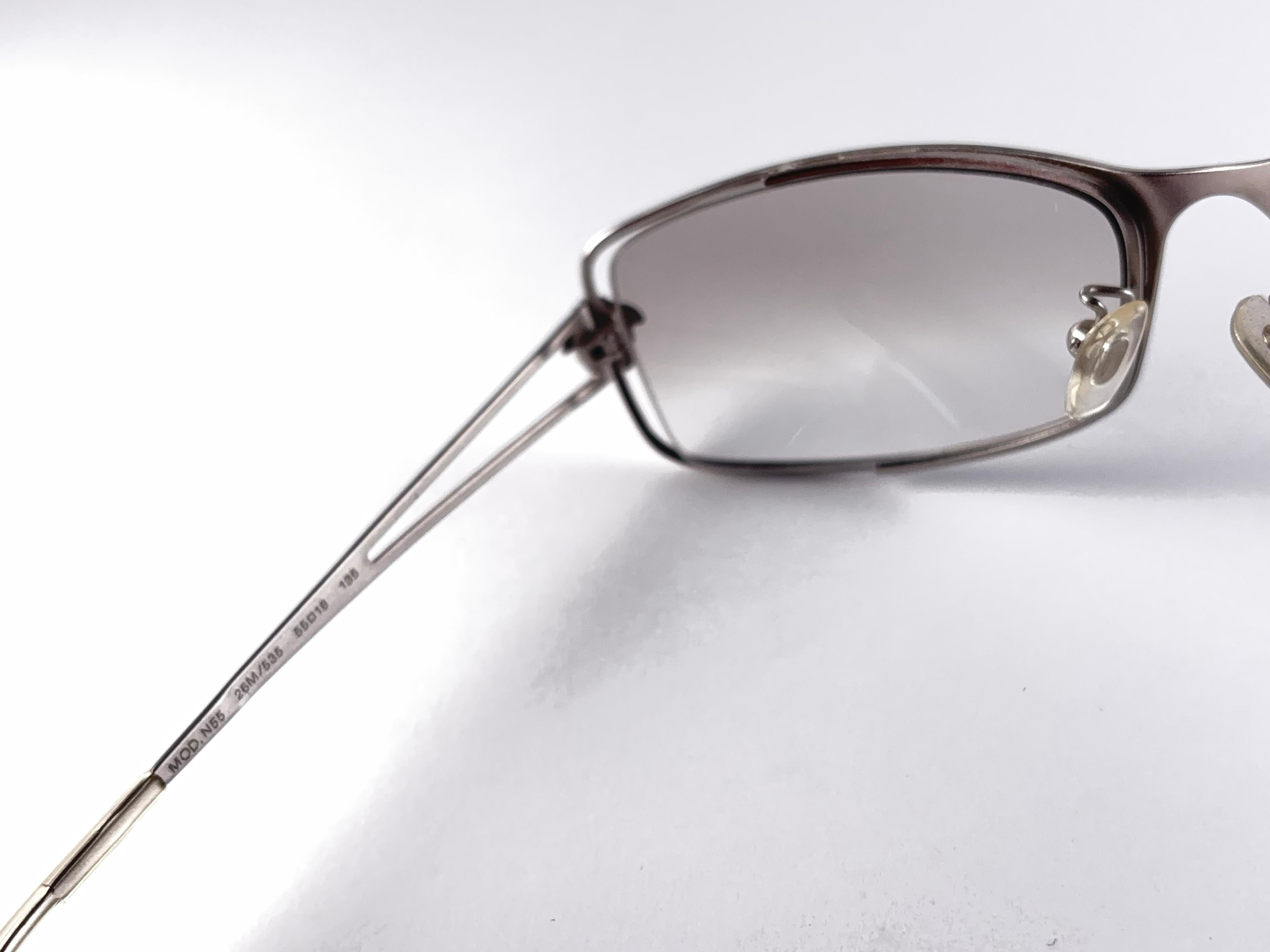 Vintage Versace Mod N55 Sleek Silver  Frame Sunglasses 1990's Made in Italy For Sale 5