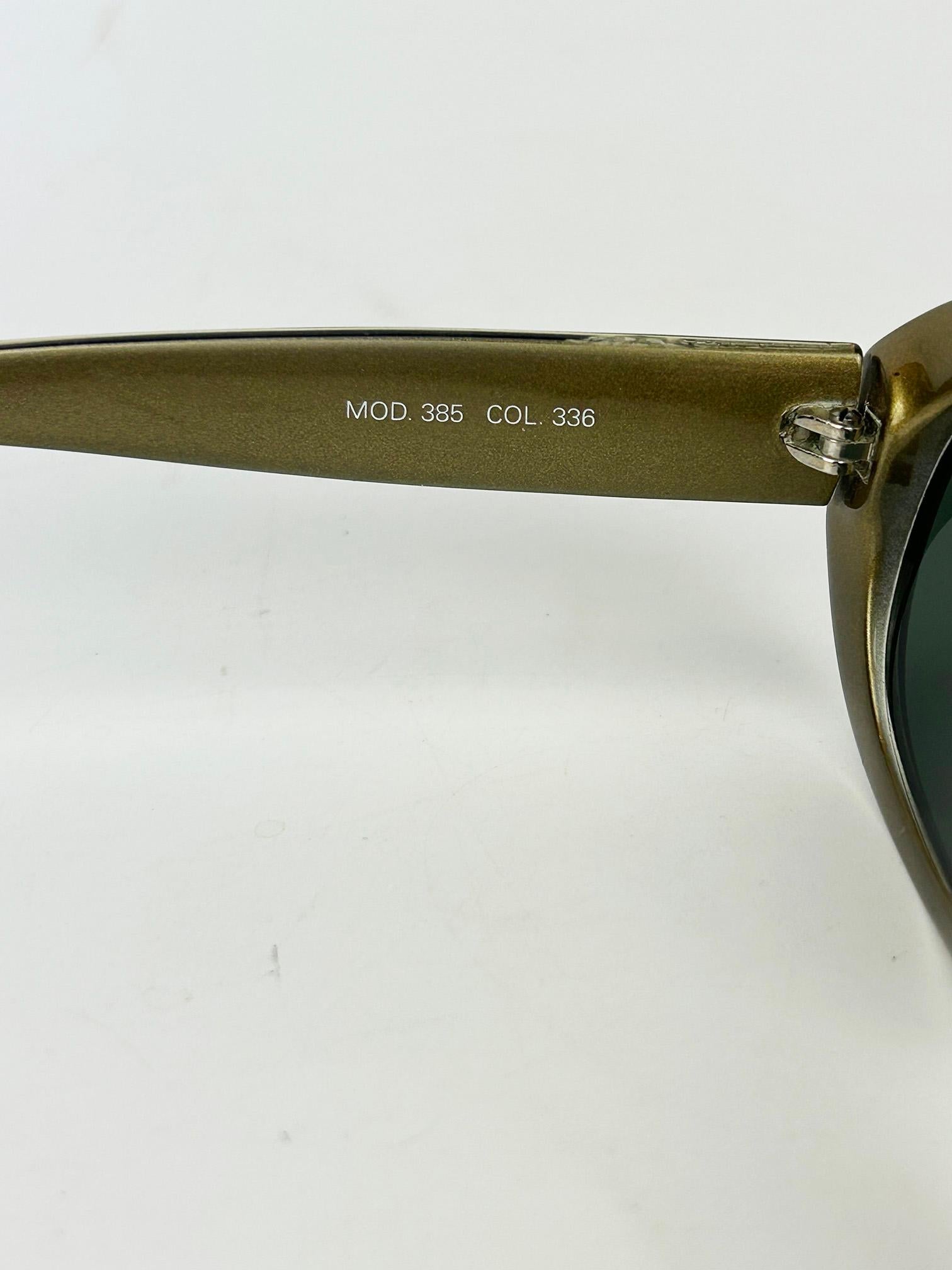 Vintage Versace Olive Green Oval Frame Sunglasses c1990s For Sale 2